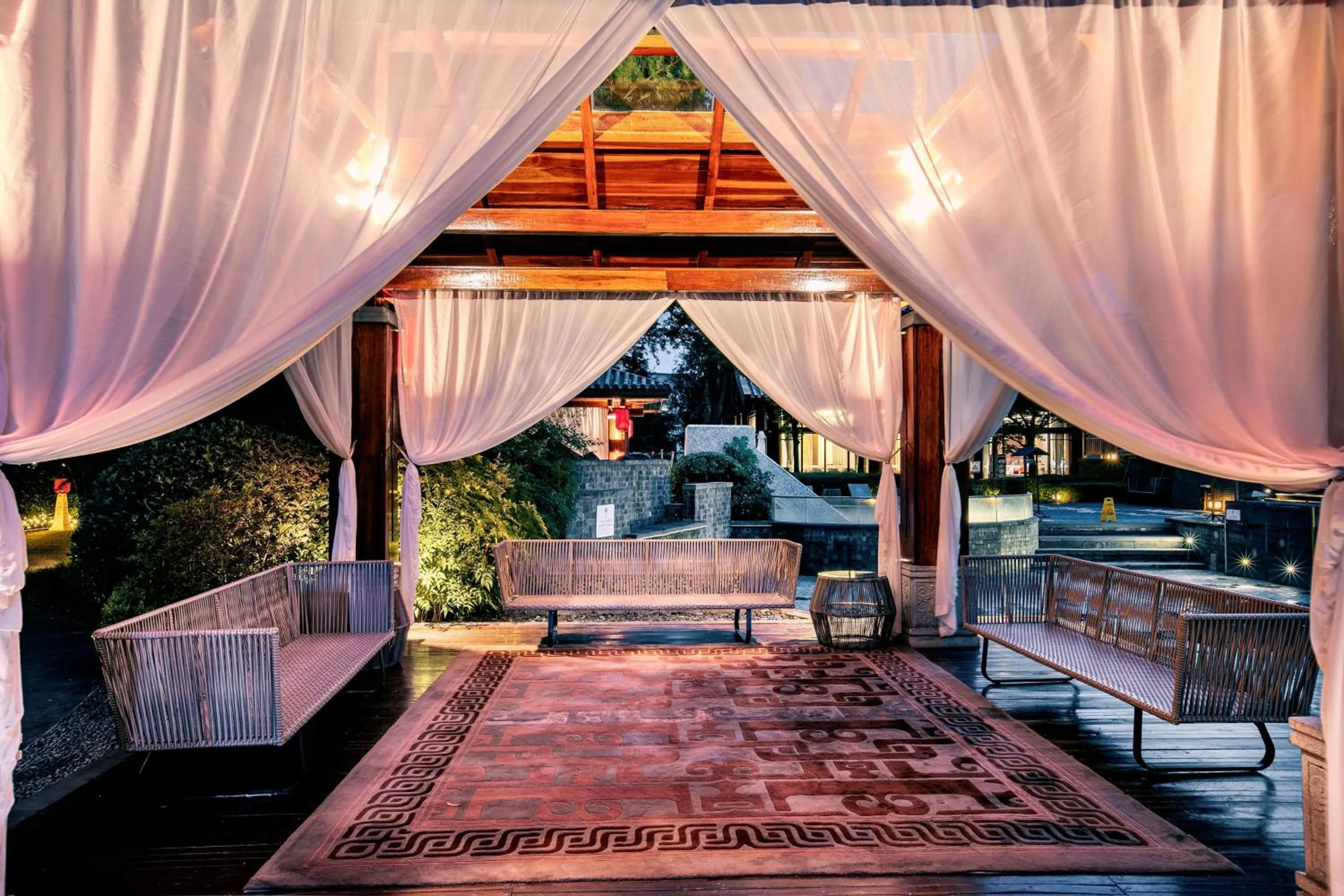 Property building, Seating Area in Angsana Xian Lintong Hotel