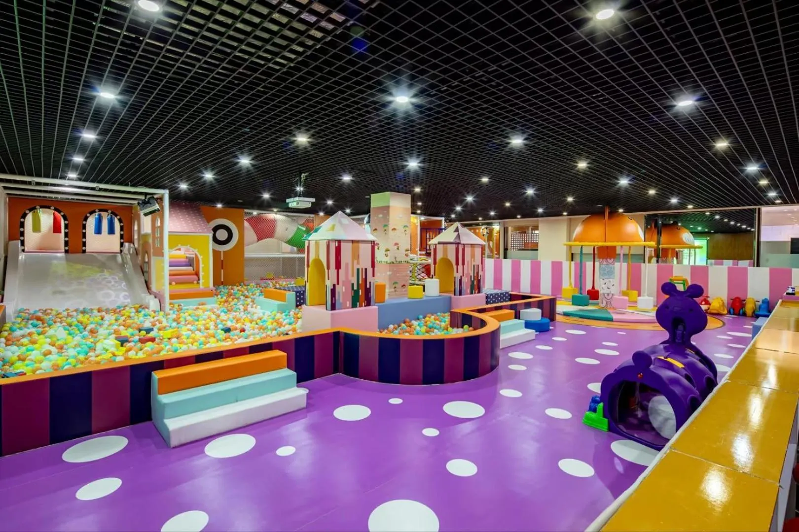 Children play ground in Angsana Xi'an Lintong