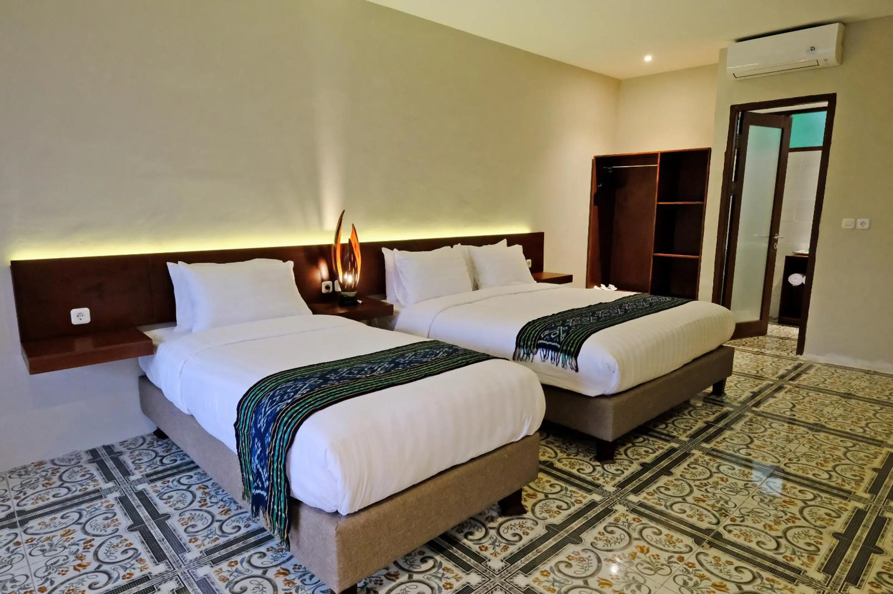 Bedroom, Bed in The Nalaya Hotel & Resto