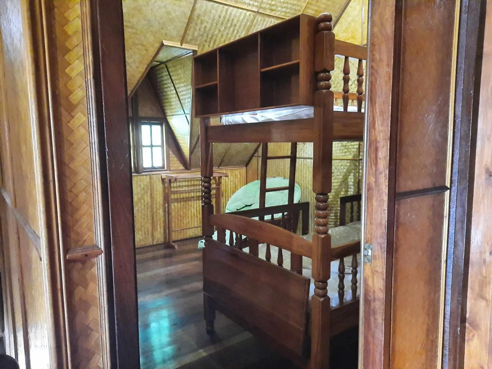 Hin Wong Apartments Dive & Snorkel Resort