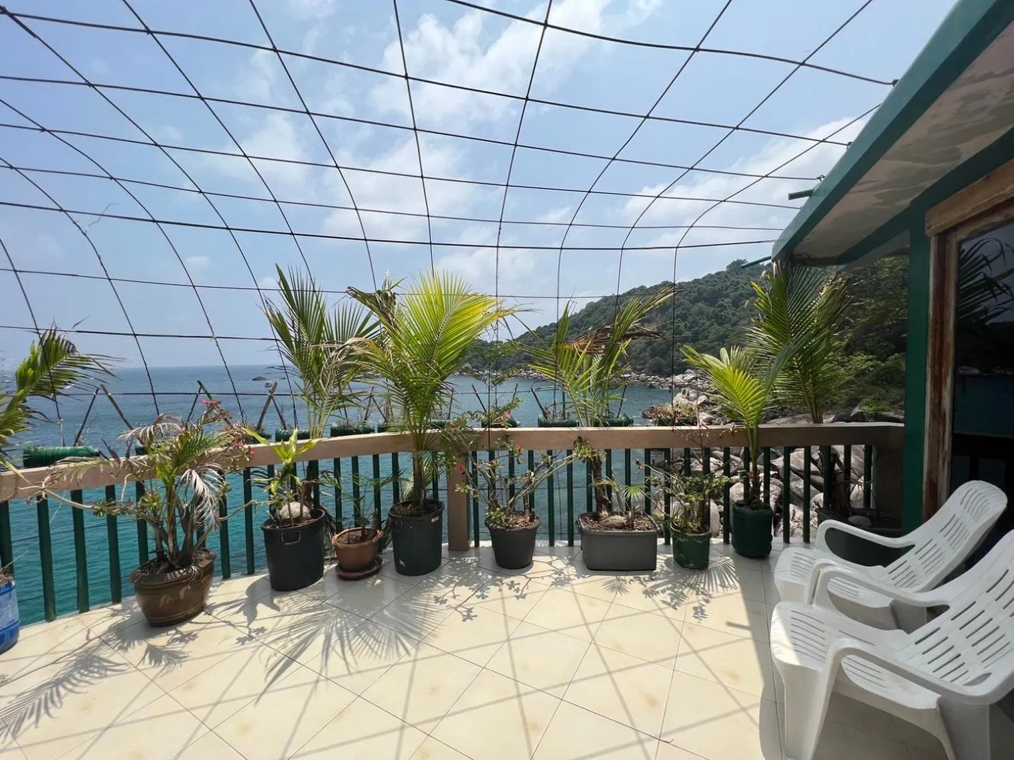 Hin Wong Apartments Dive & Snorkel Resort