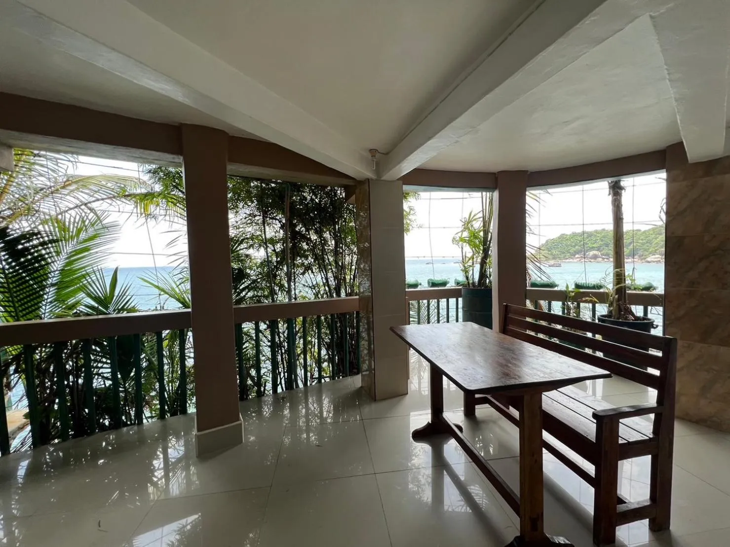 Hin Wong Apartments Dive & Snorkel Resort