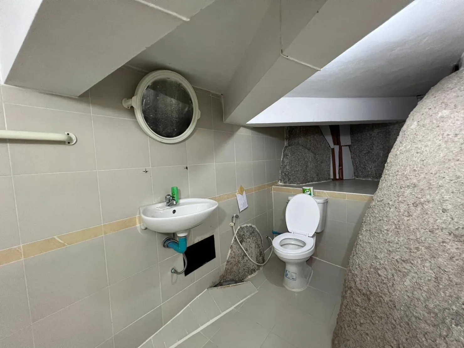 Hin Wong Apartments Dive & Snorkel Resort