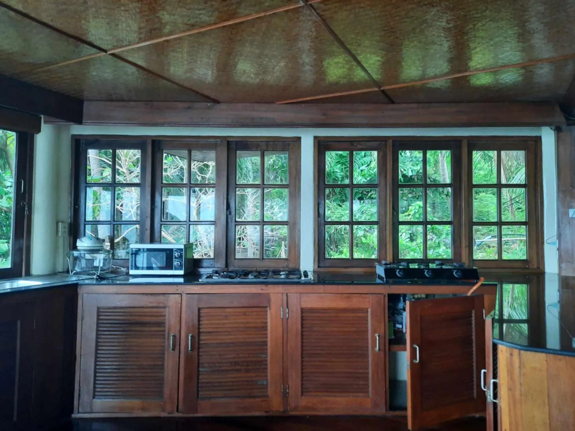 Hin Wong Apartments Dive & Snorkel Resort