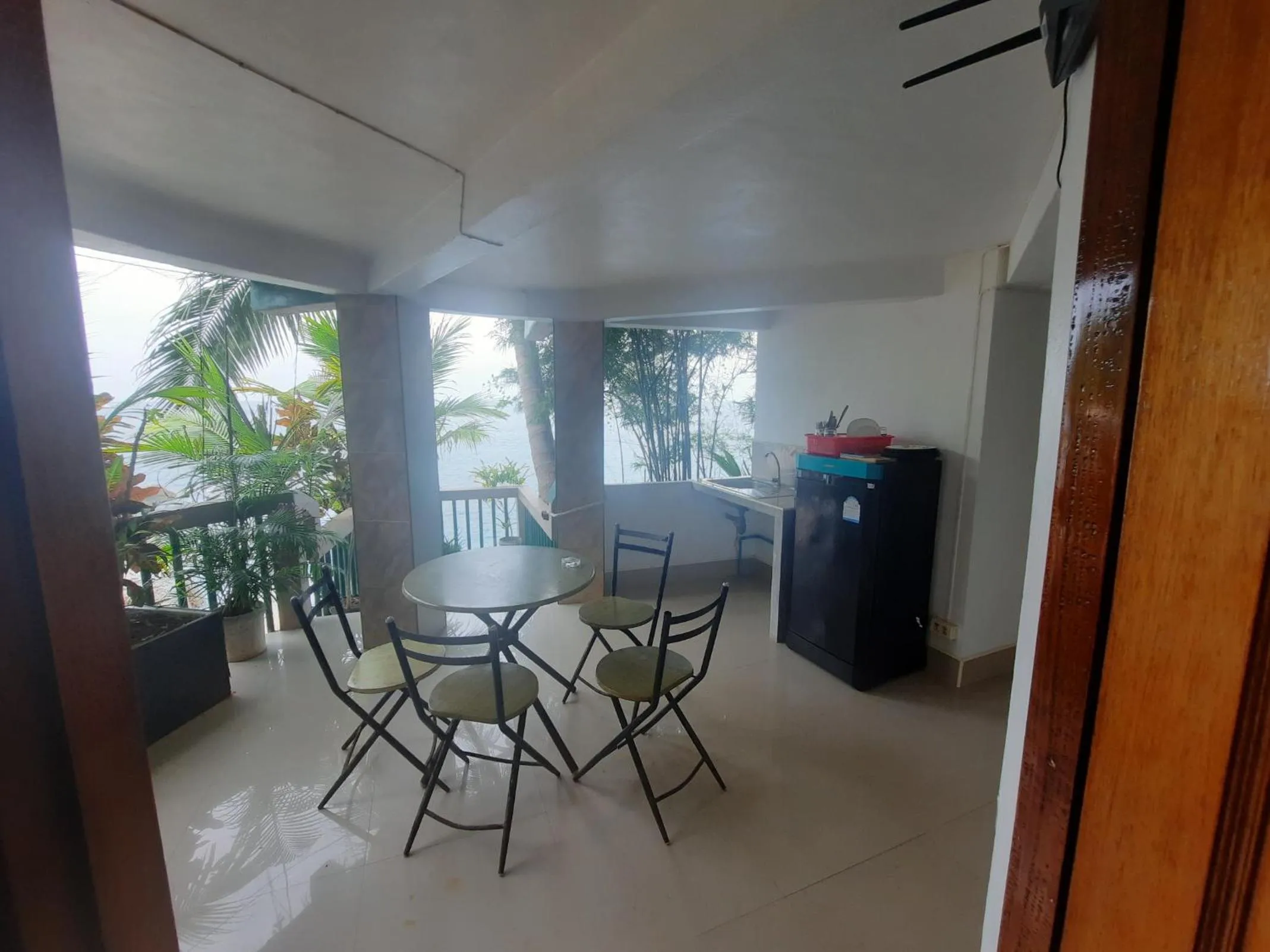 Hin Wong Apartments Dive & Snorkel Resort