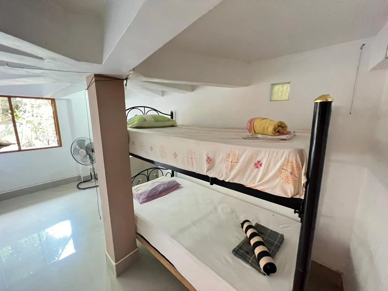 Bed in Hin Wong Apartments Dive & Snorkel Resort