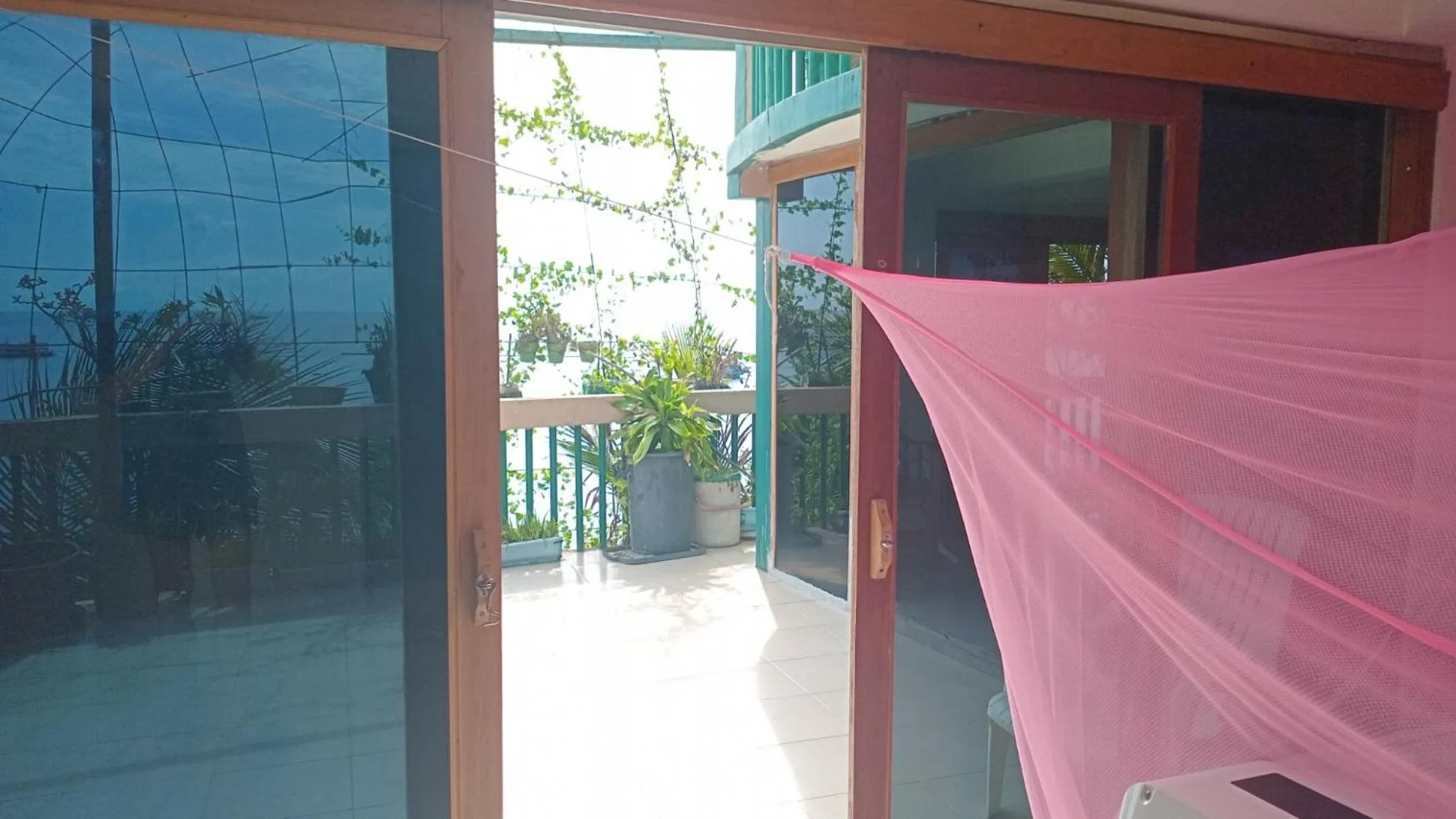 Hin Wong Apartments Dive & Snorkel Resort