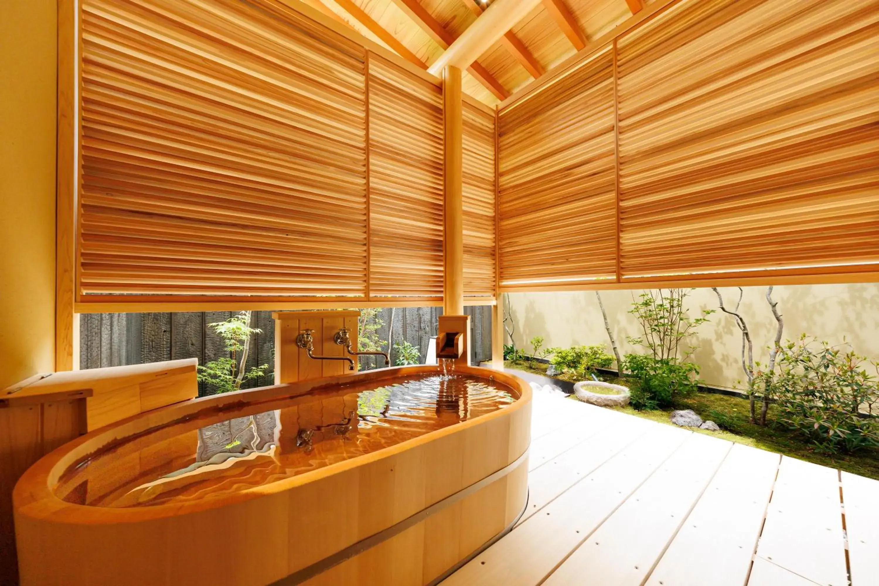 Twin Room with Private External Bathroom - single occupancy in Shoraiso Twin Room with Private External Bathroom - single occupancy in Shoraiso