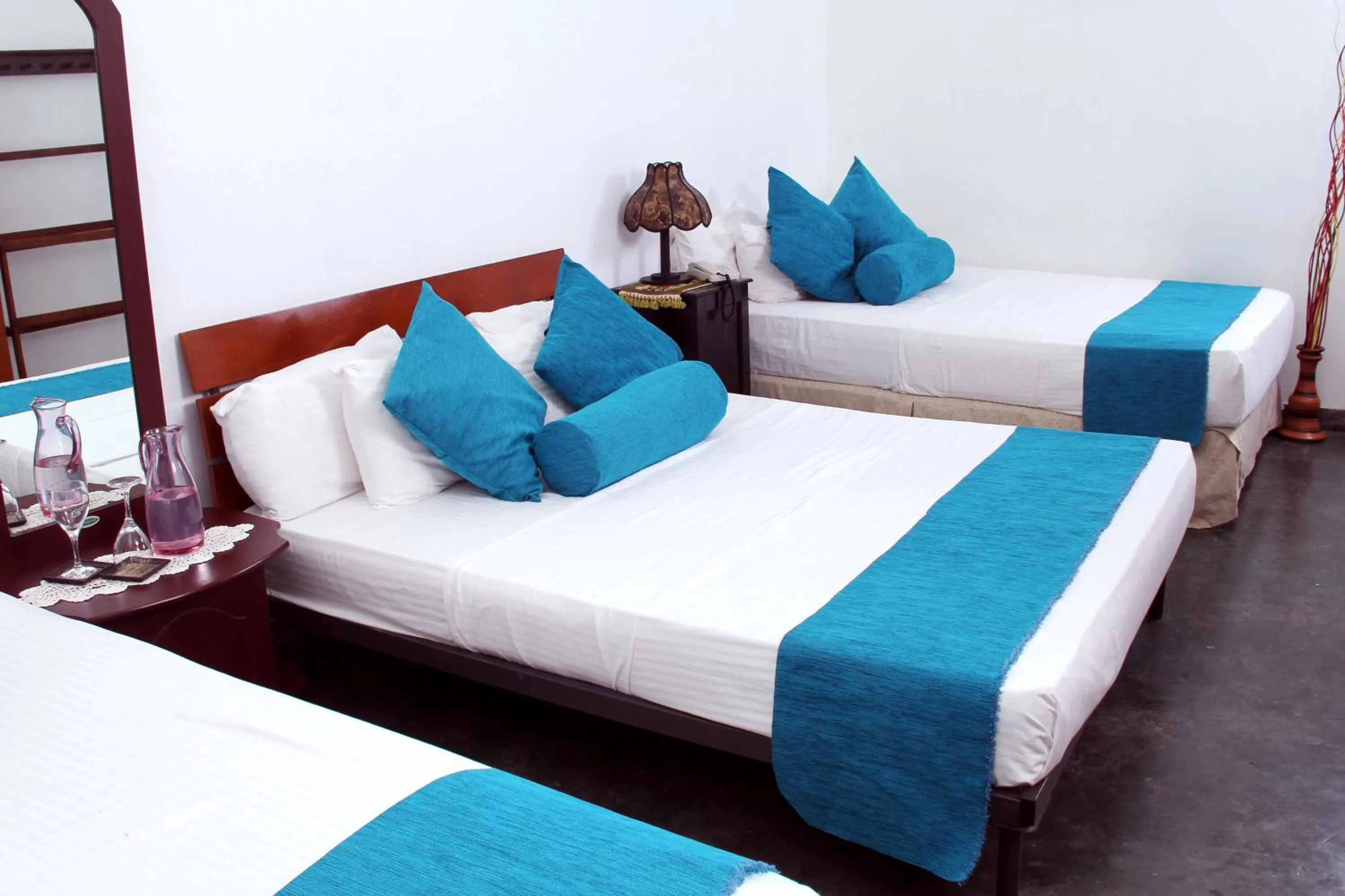 Family Apartment - single occupancy - Private Entrance & Living Room in Bethel Rest Homestay