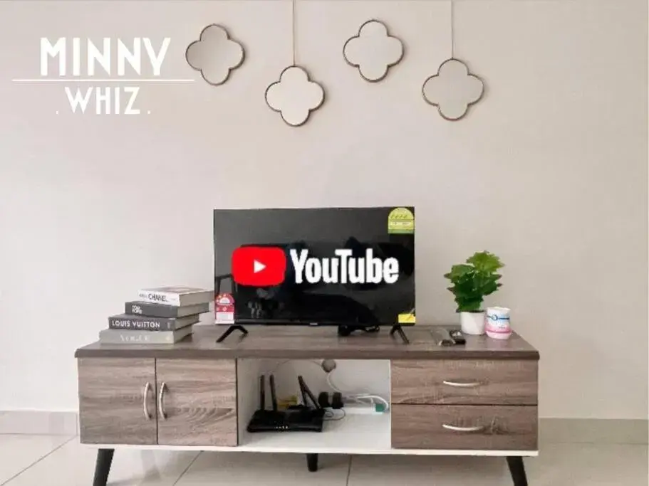 Couple Suite Trader Garden Pool View #16 Couple Suite Trader Garden Pool View #16