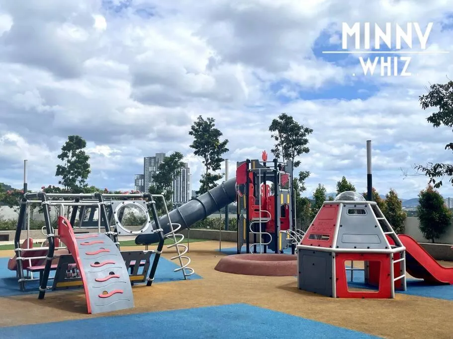 Couple Suite Trader Garden Pool View #16