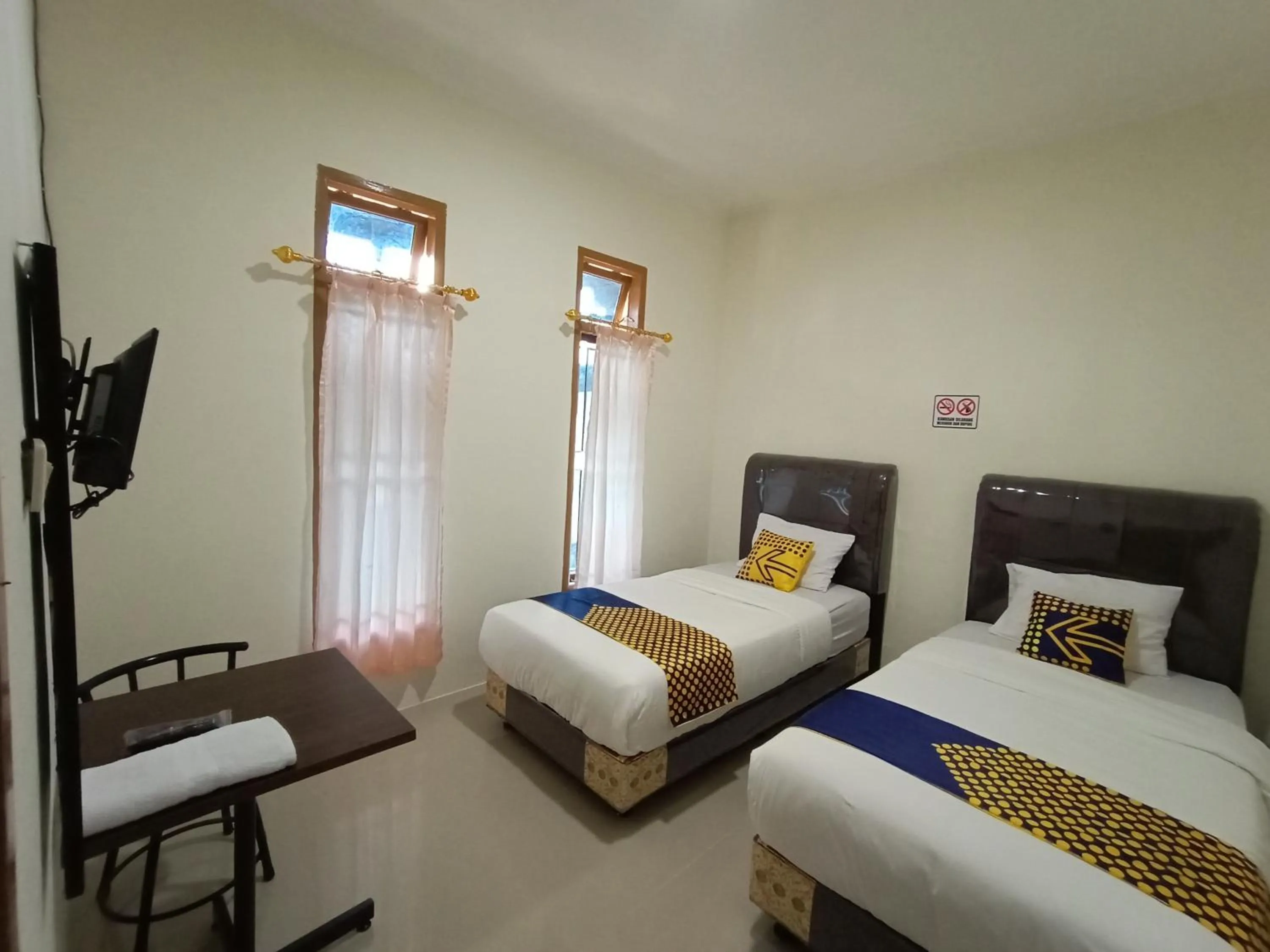 Pink's Guesthouse