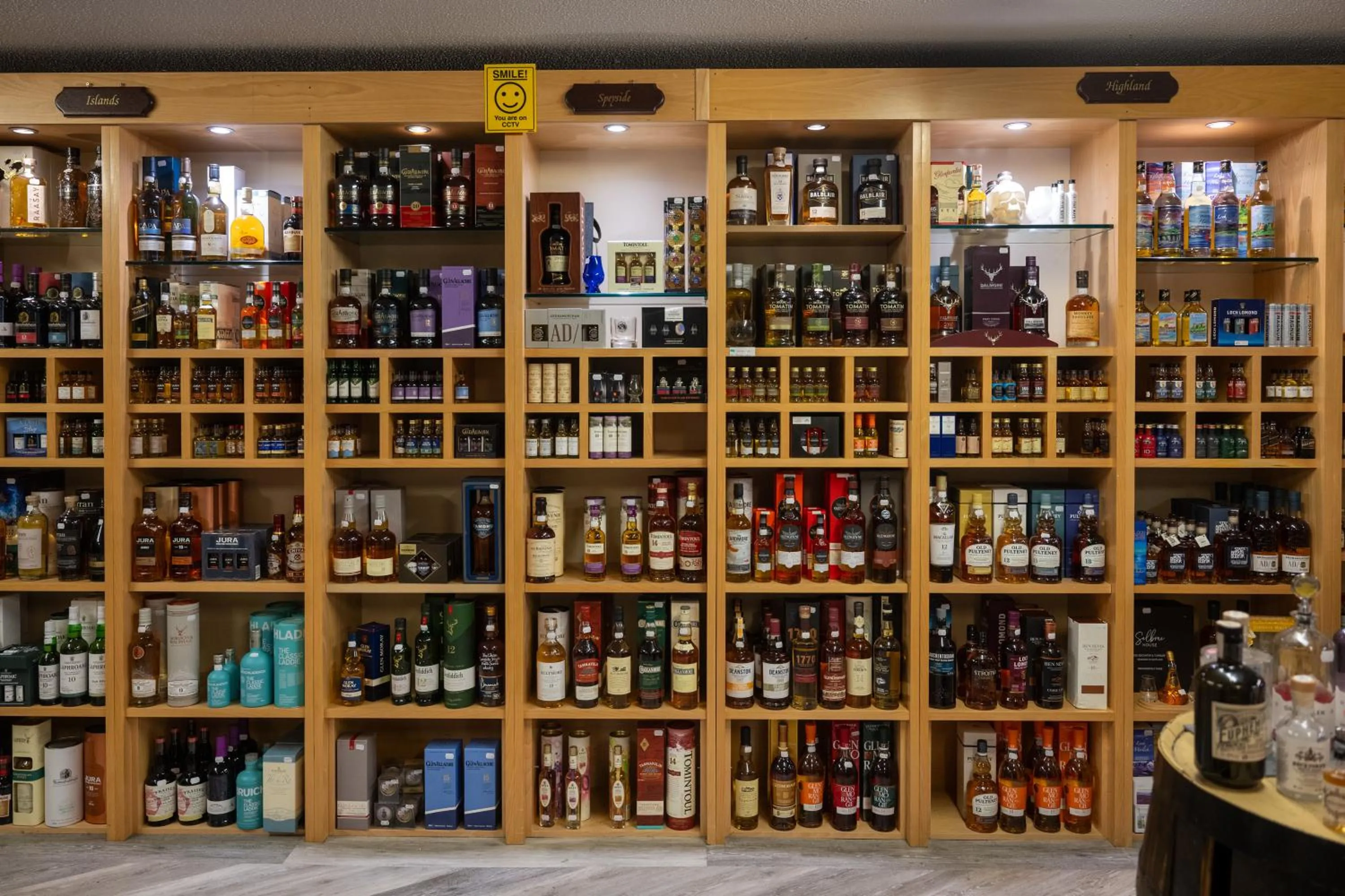 On-site shops in Loch Ness Drumnadrochit Hotel