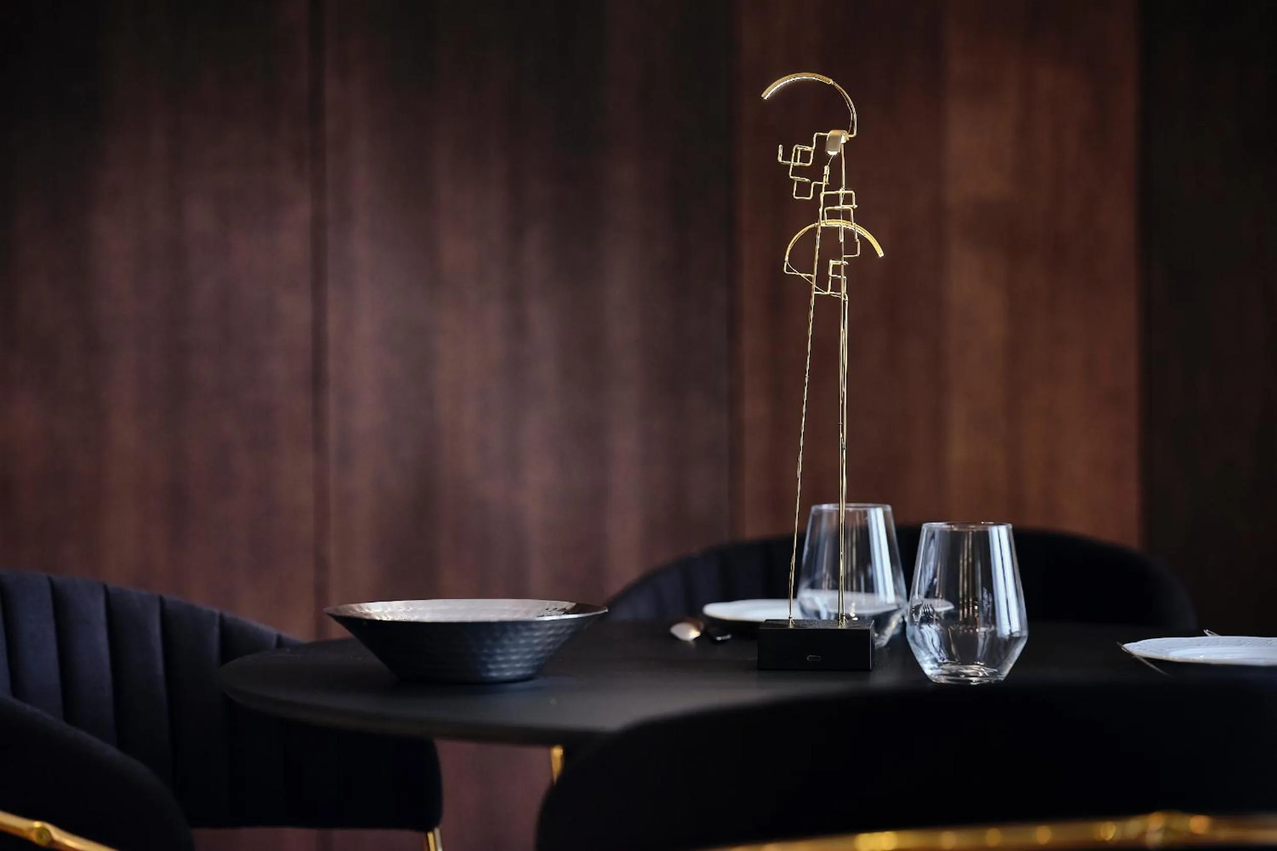 Decorative detail in Maison Heym Bordeaux