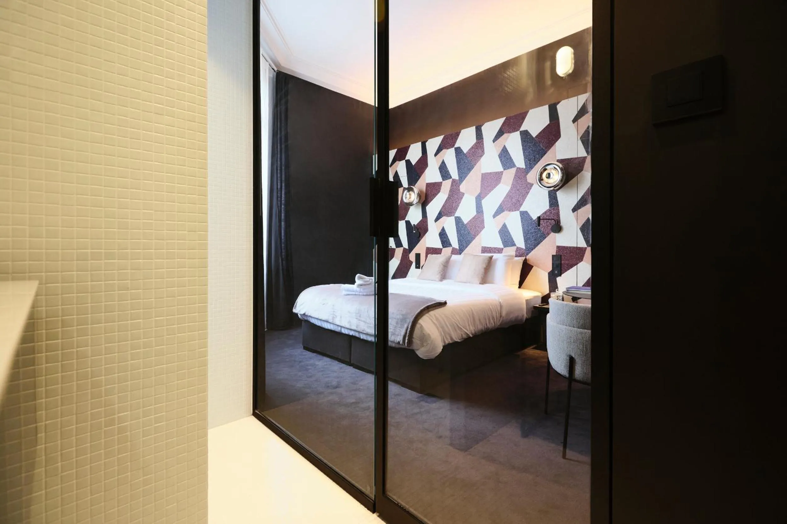 Photo of the whole room in Maison Heym Bordeaux