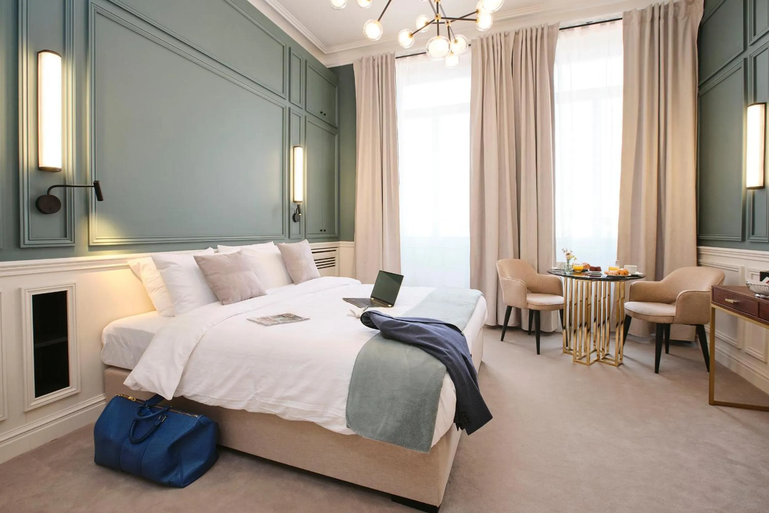 Bed in Maison Heym Bordeaux