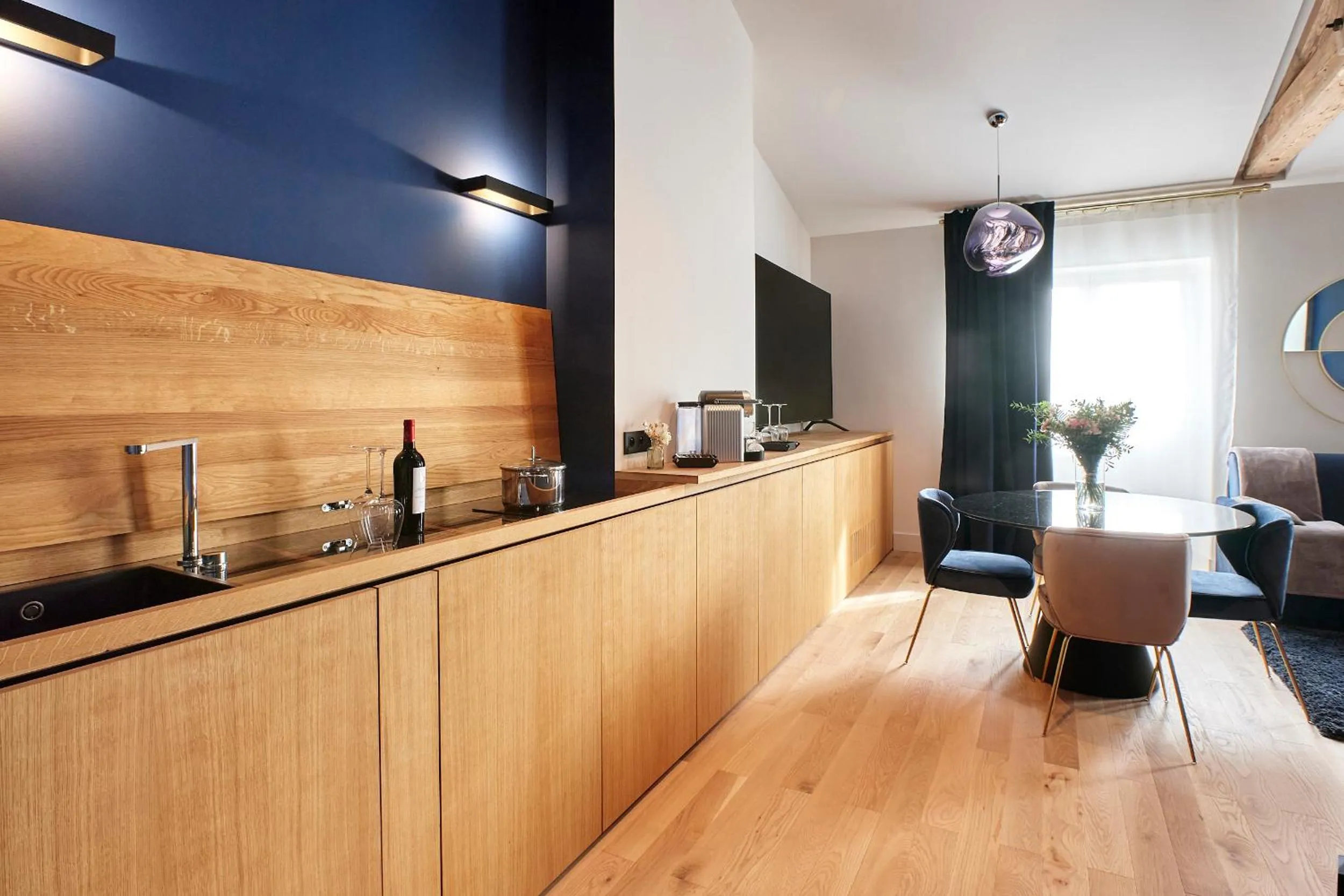 TV and multimedia in Maison Heym Bordeaux