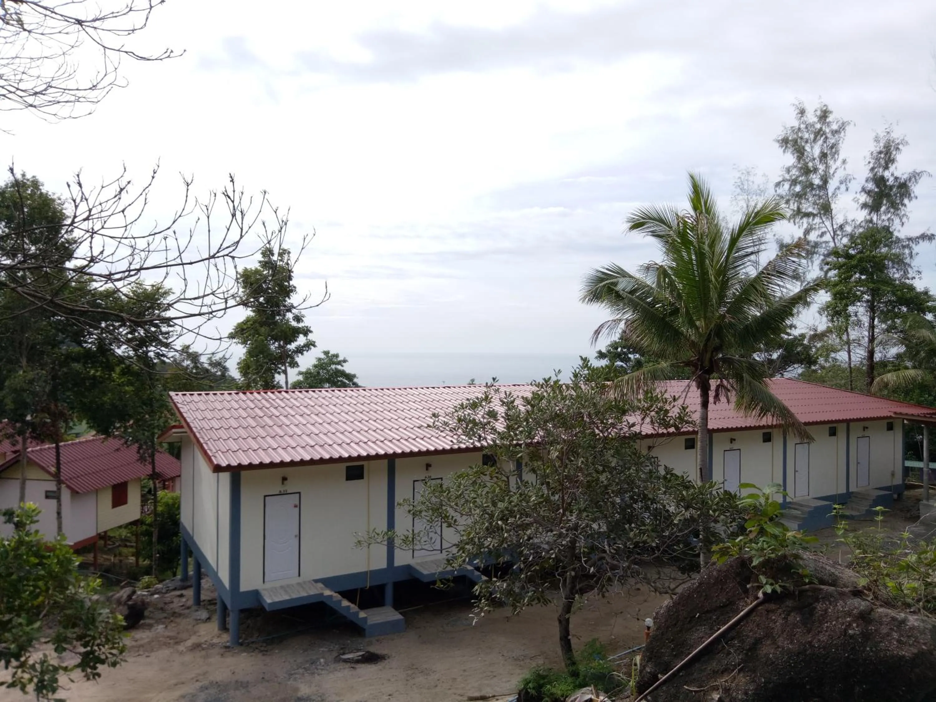 Photo of the whole room in J.B.Hut Bungalows