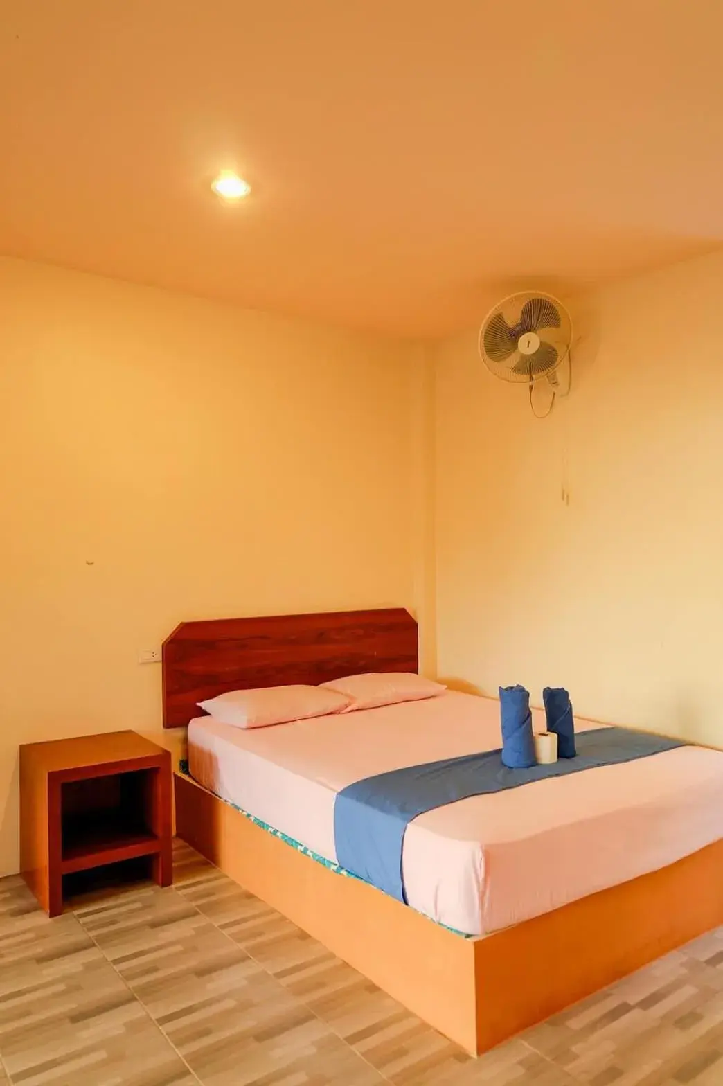 Bed in J.B.Hut Bungalows Bed in J.B.Hut Bungalows