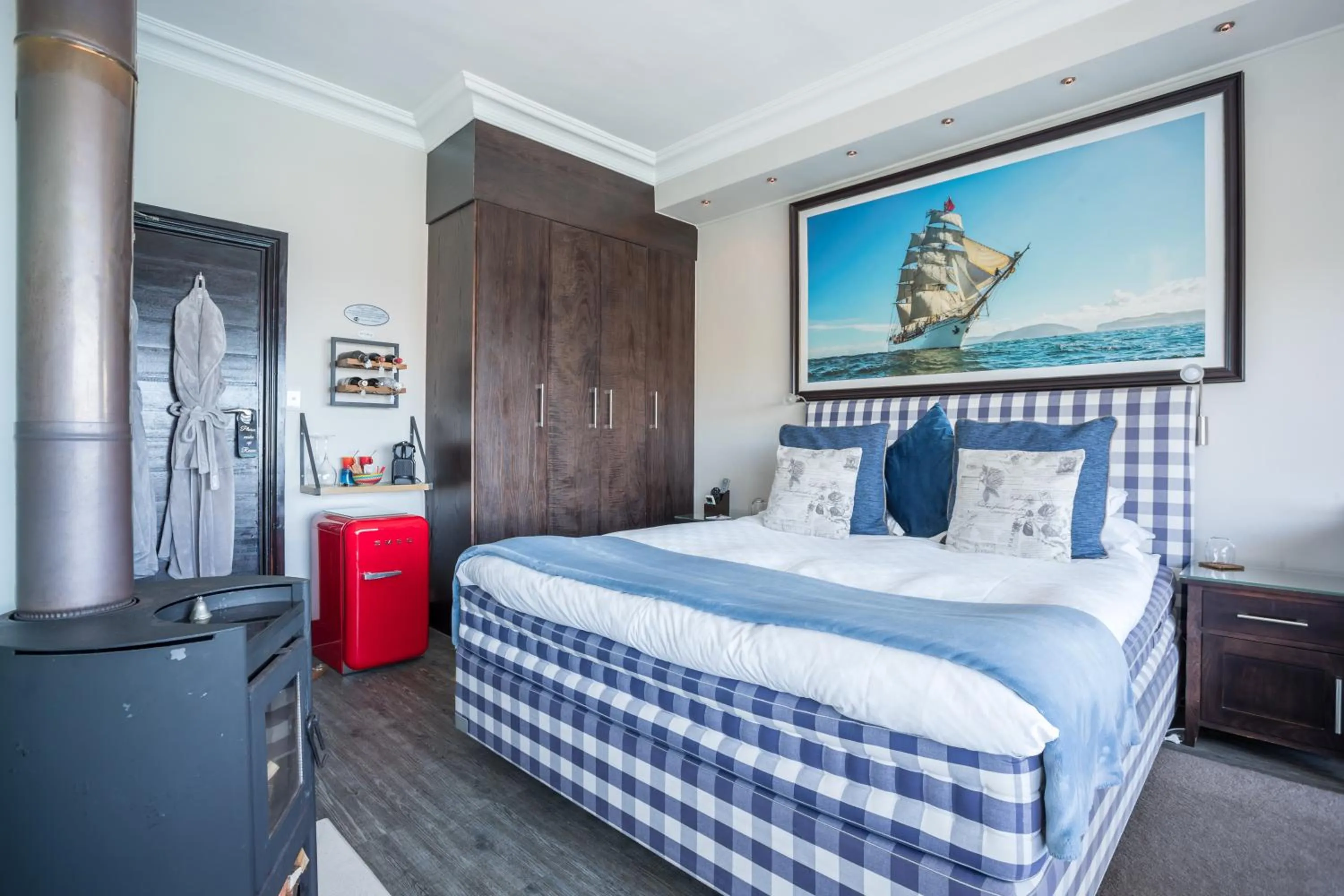 Bed in Head over Hills