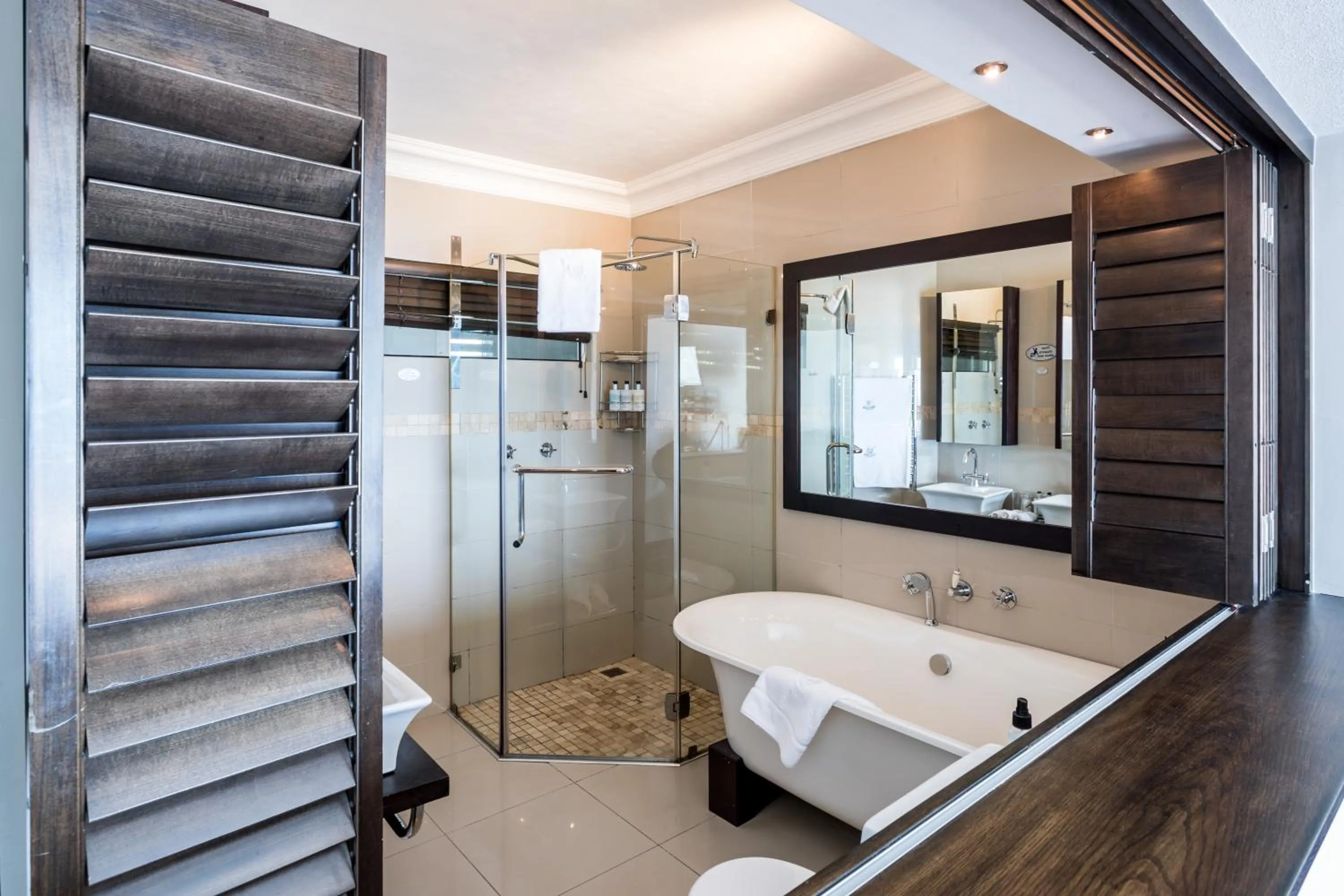 Bathroom in Head over Hills