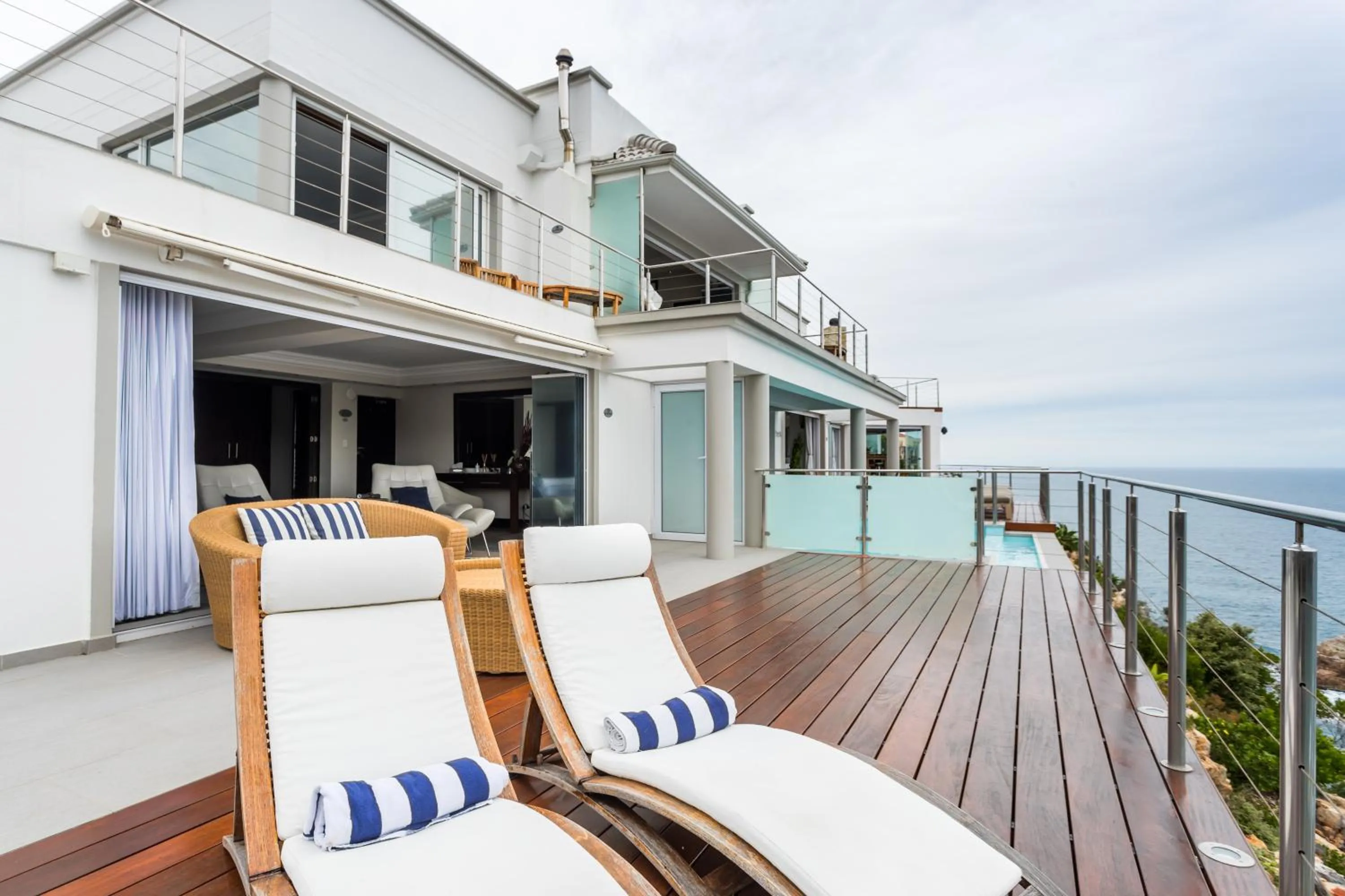 Balcony/Terrace in Head over Hills