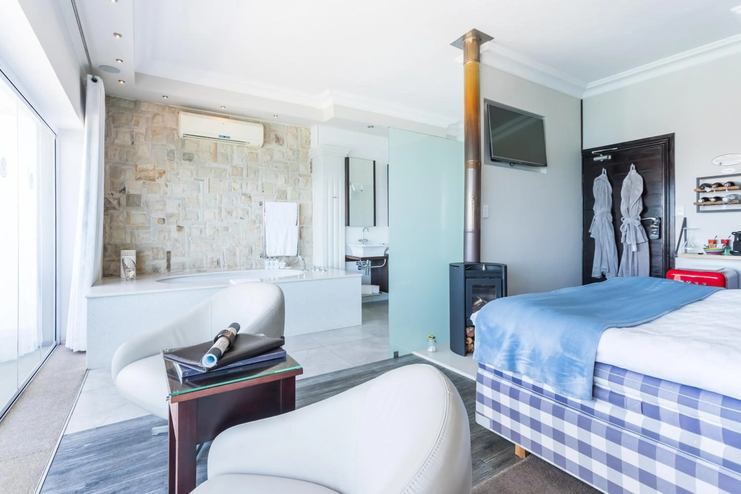 Bed in Head over Hills