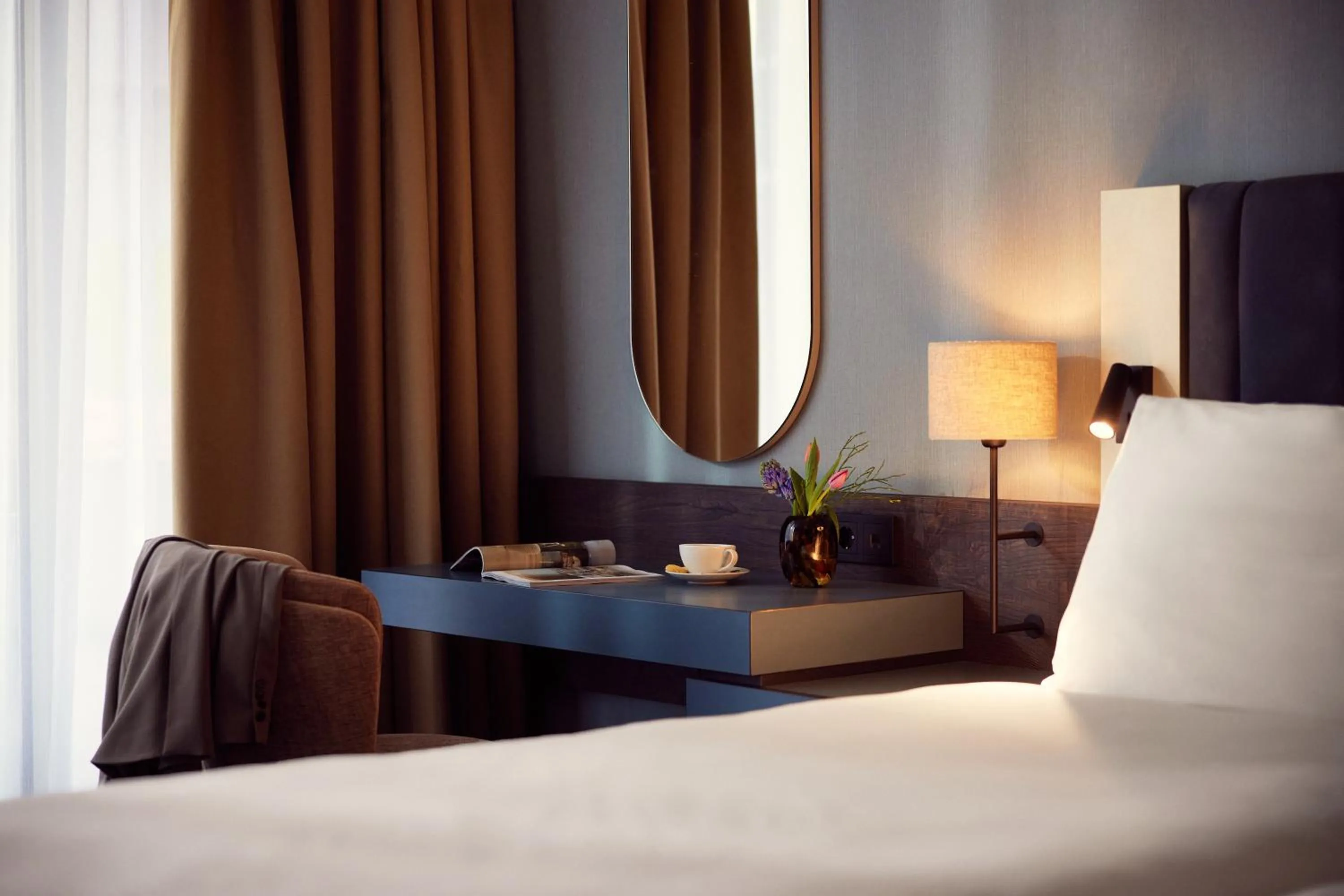 Seating area, Bed in Van der Valk Hotel Hilversum/ De Witte Bergen