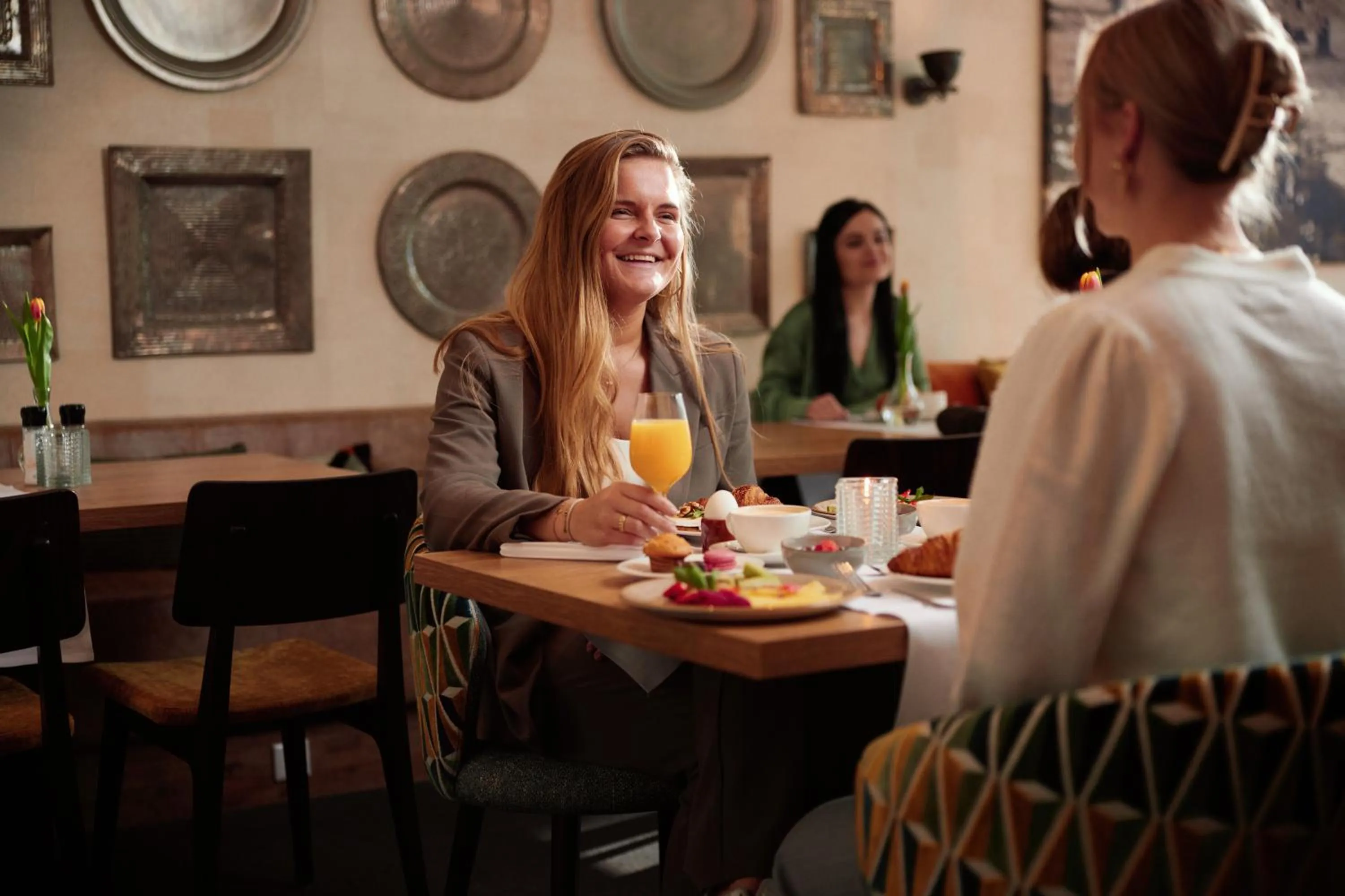 Restaurant/places to eat in Van der Valk Hotel Hilversum/ De Witte Bergen