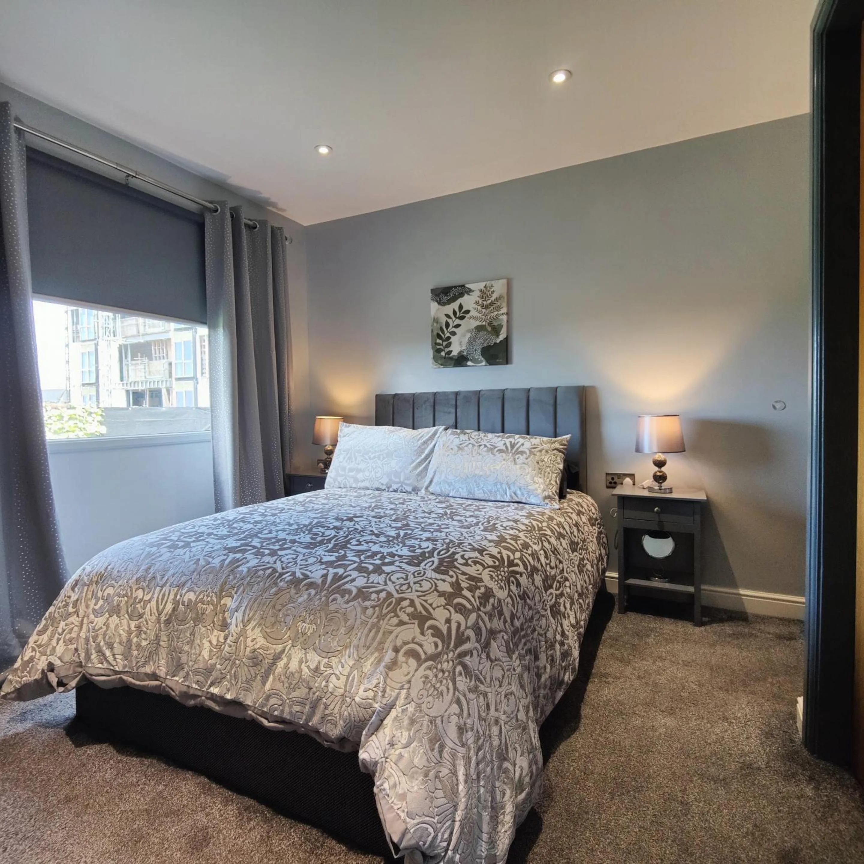 Bedroom, Bed in Liverpool Stays - Kempston Court