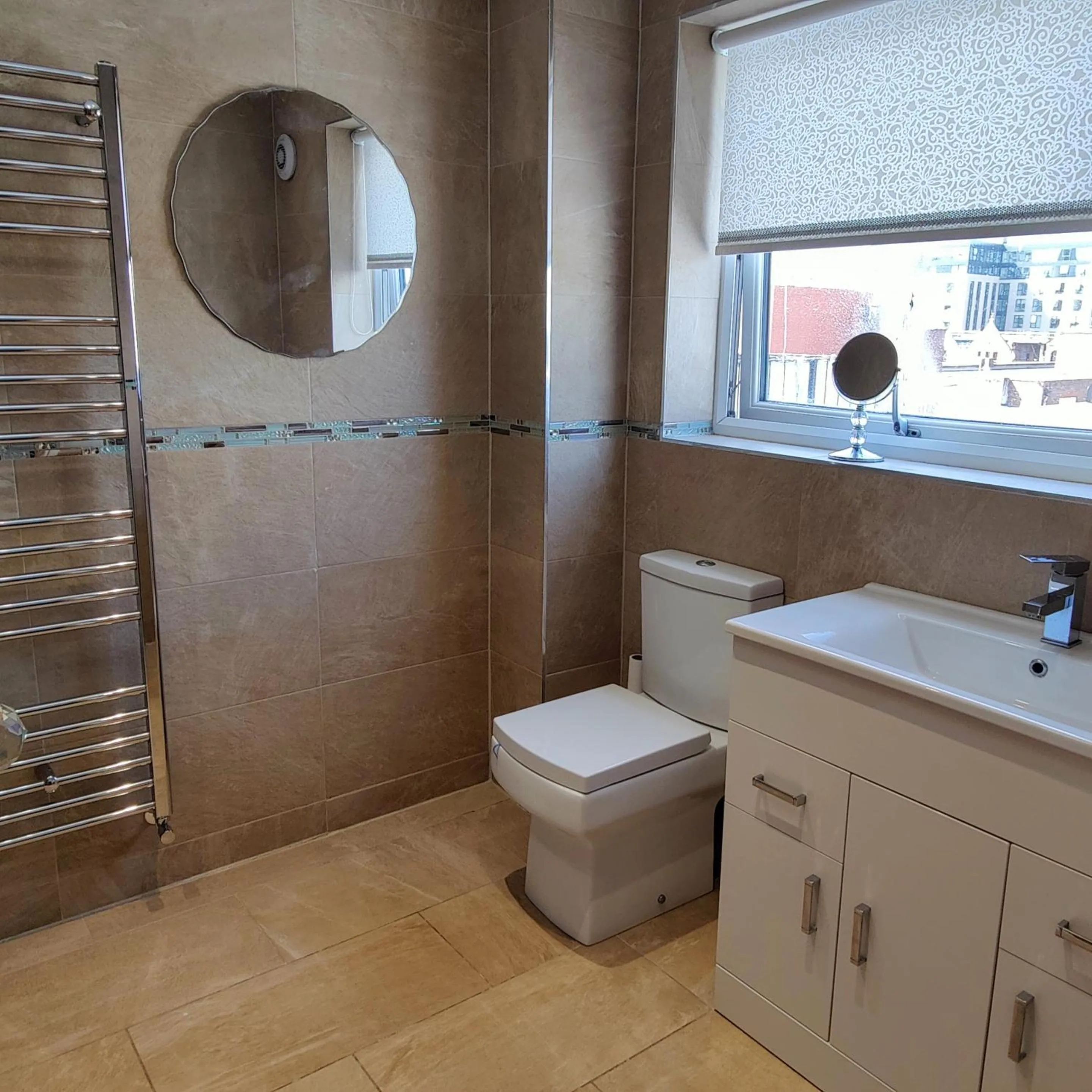 Bathroom in Liverpool Stays - Kempston Court