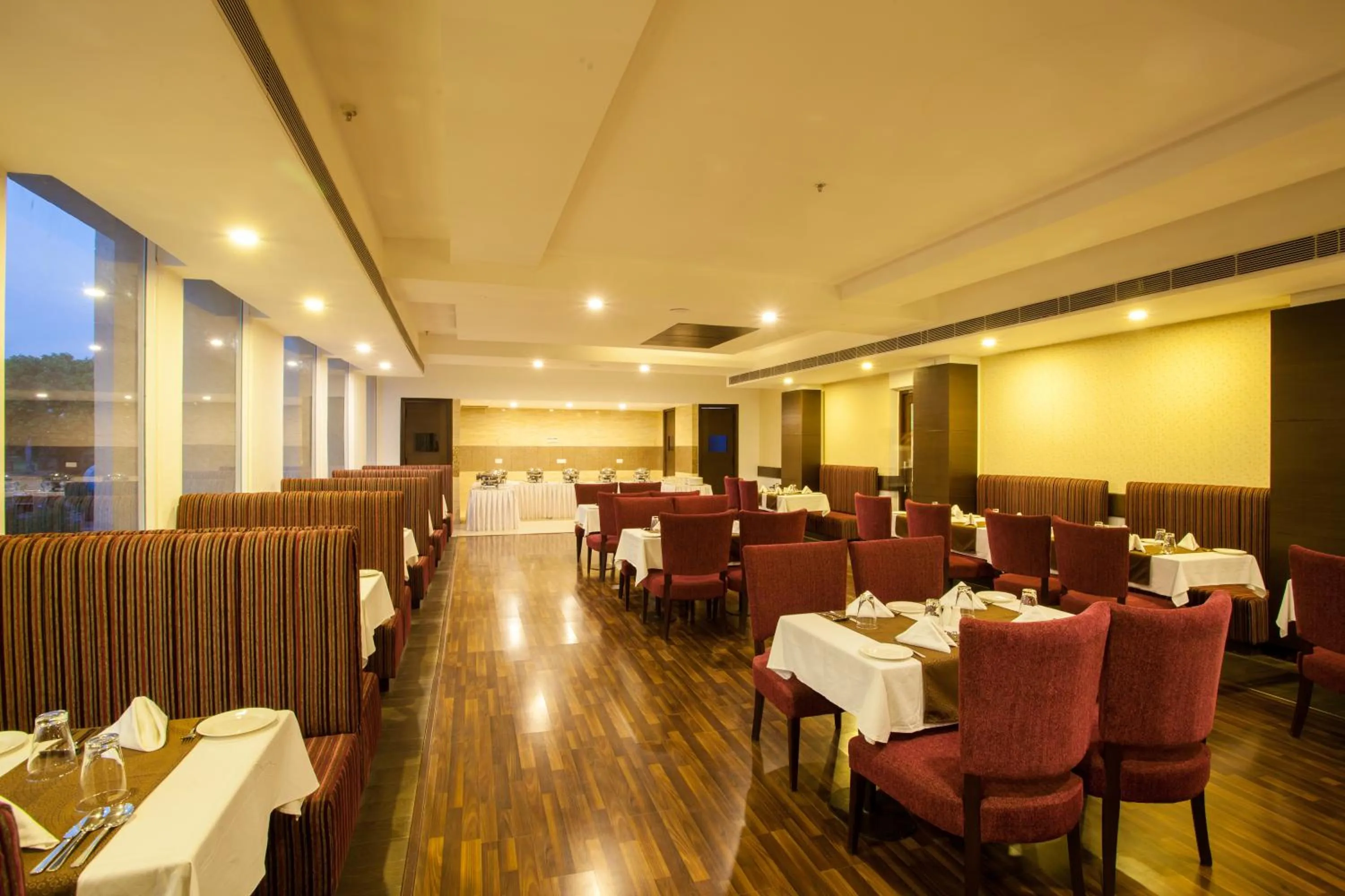 Restaurant/places to eat in Velvet Clarks Exotica