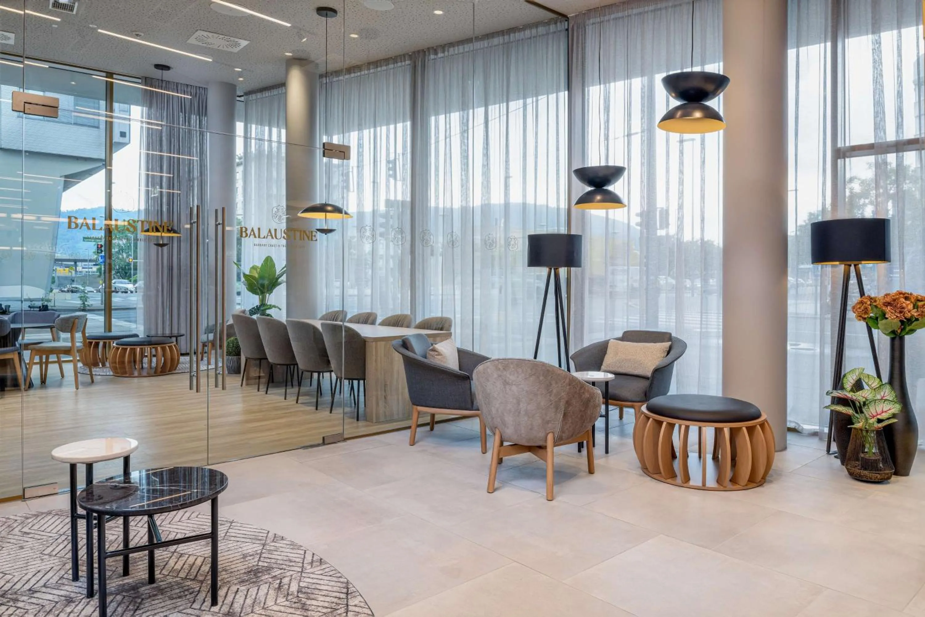 Lounge or bar in Radisson Hotel Graz