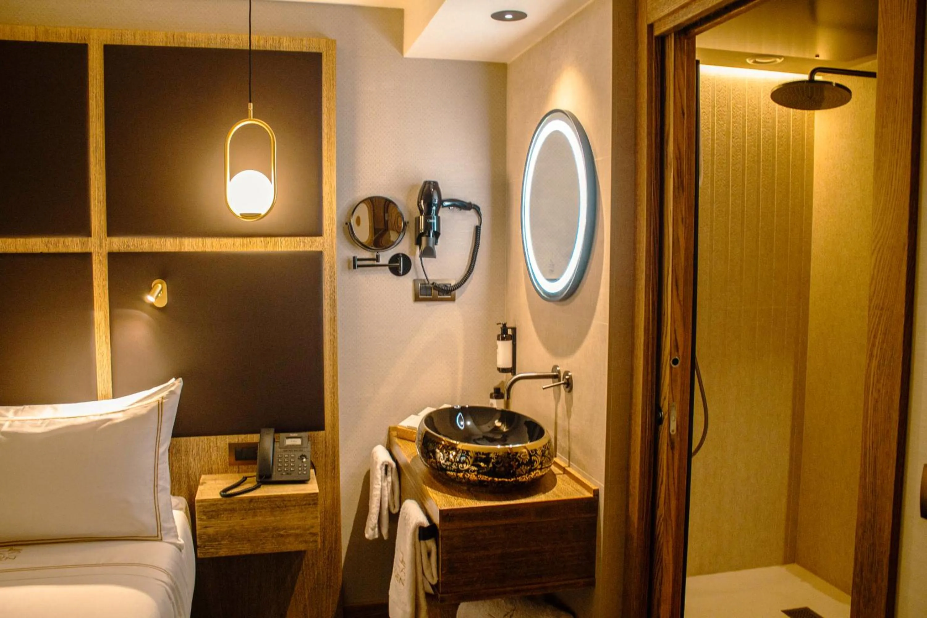 Photo of the whole room, Bed in GOIEN BOUTIQUE HOTEL