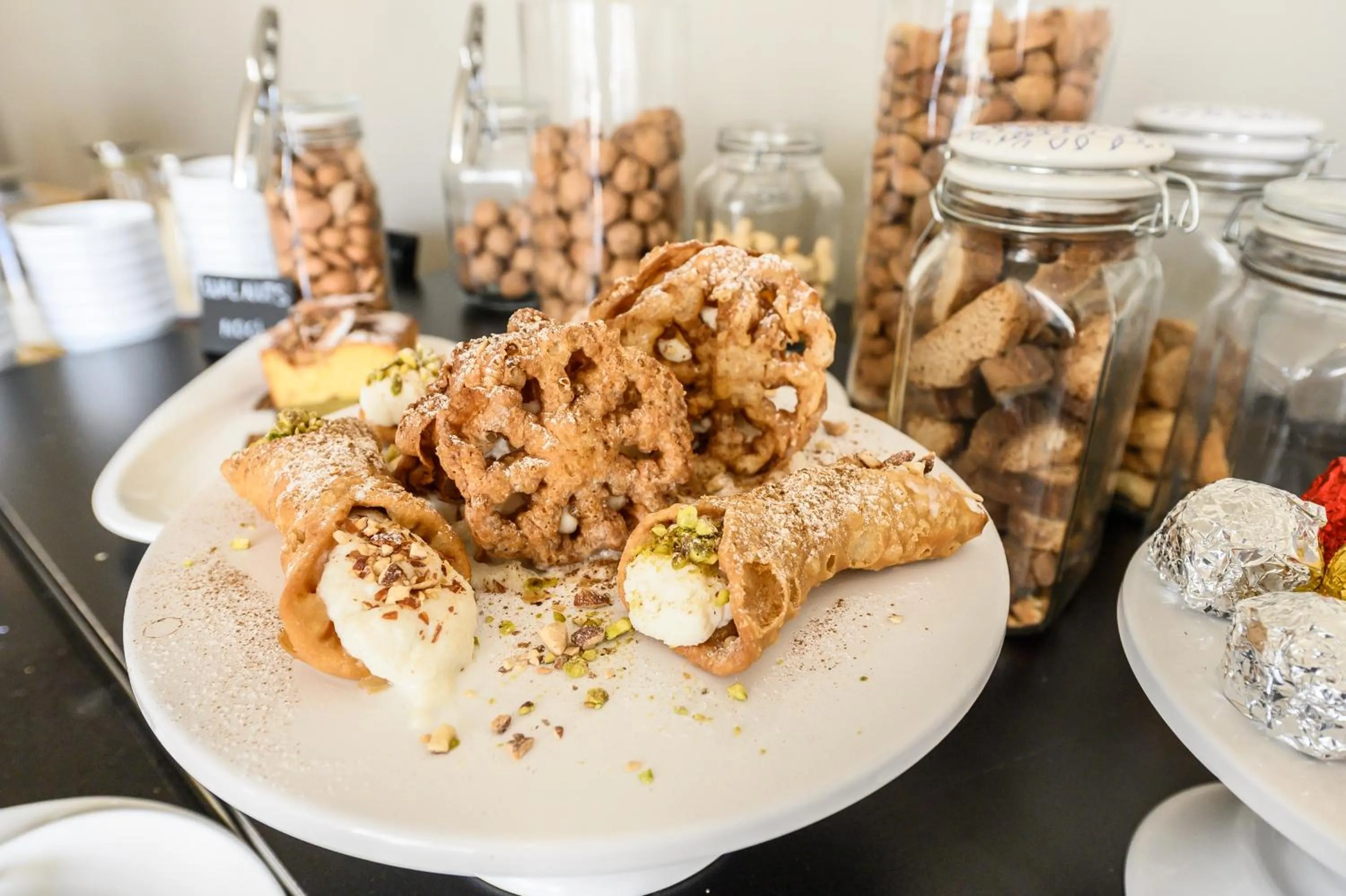 Breakfast in Baitan Hotel