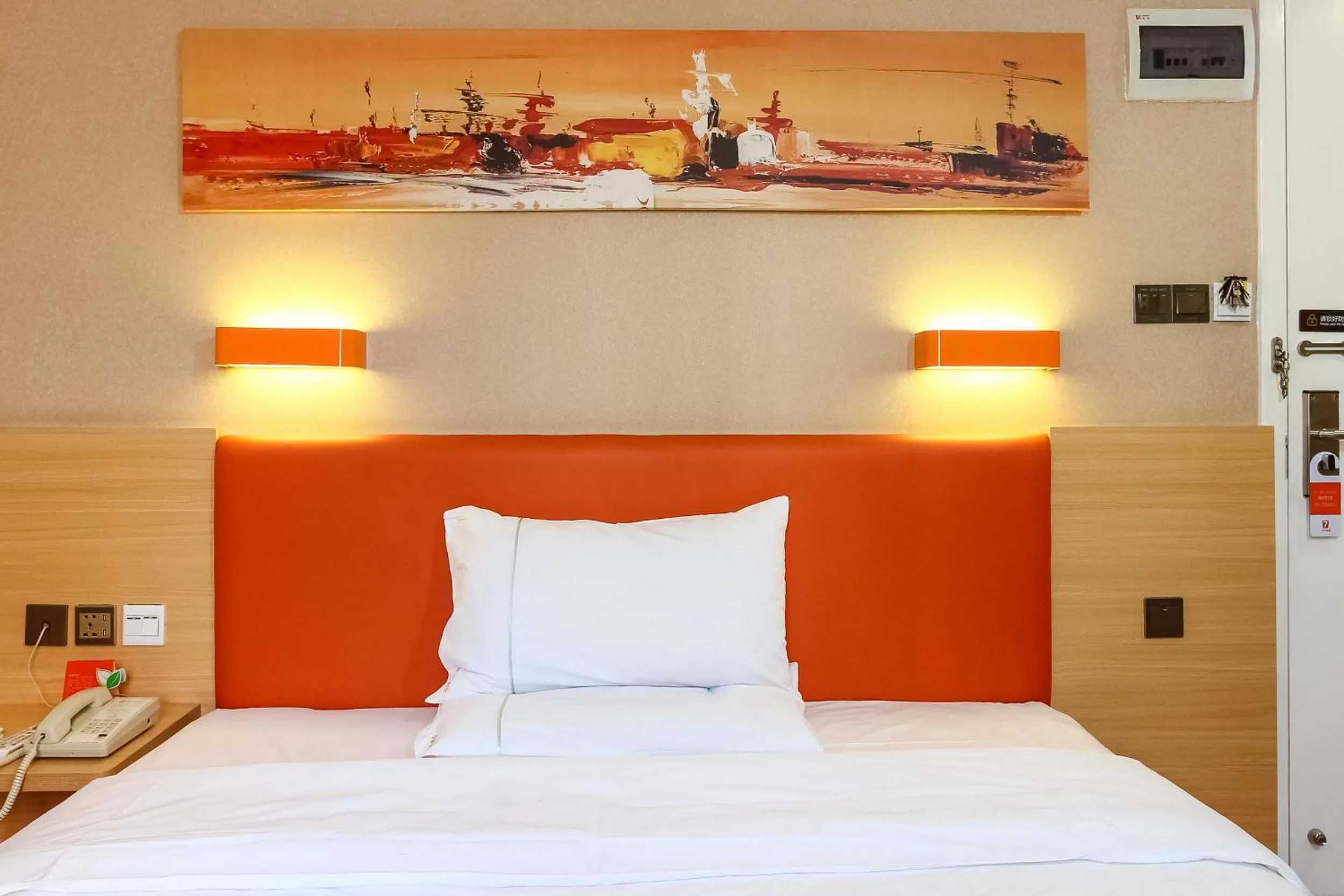 Decorative detail, Bed in 7Days Premium Guangzhou Tianhe Shipaiqiao