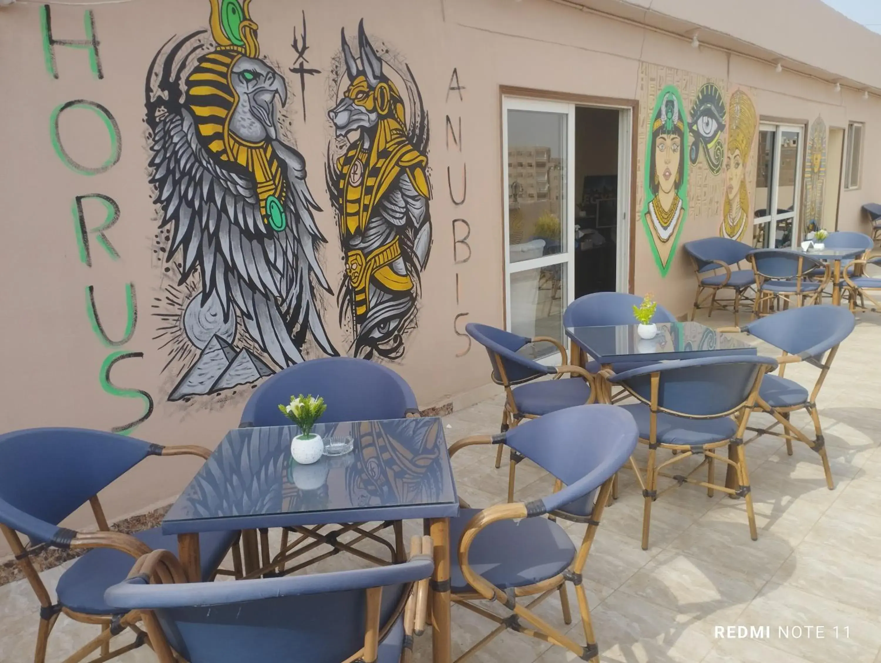 Deluxe King Studio in Sneferu Pyramids inn - Full Pyramids View Deluxe King Studio in Sneferu Pyramids inn - Full Pyramids View