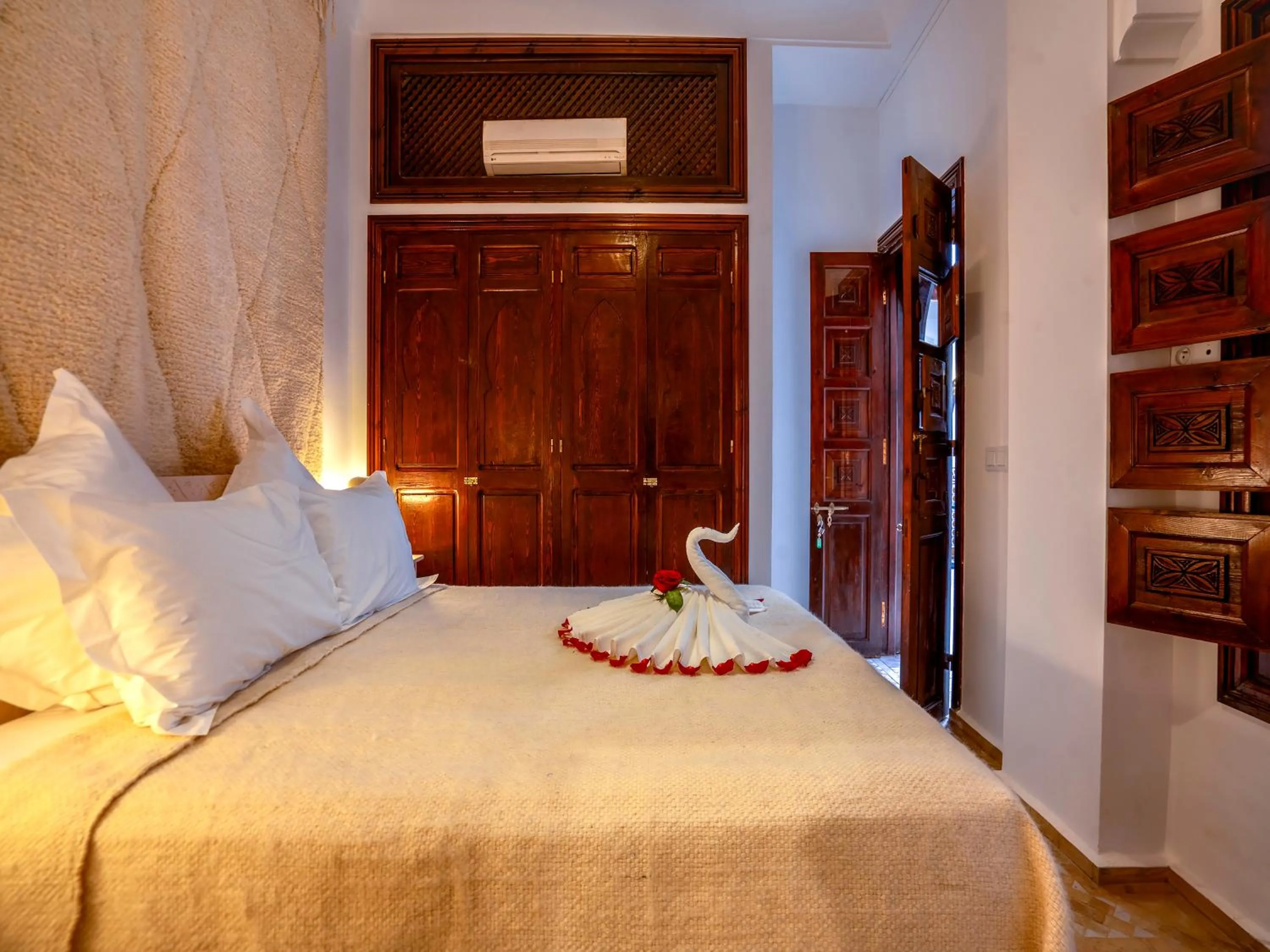 Bed in Kilimini Riad & SPA