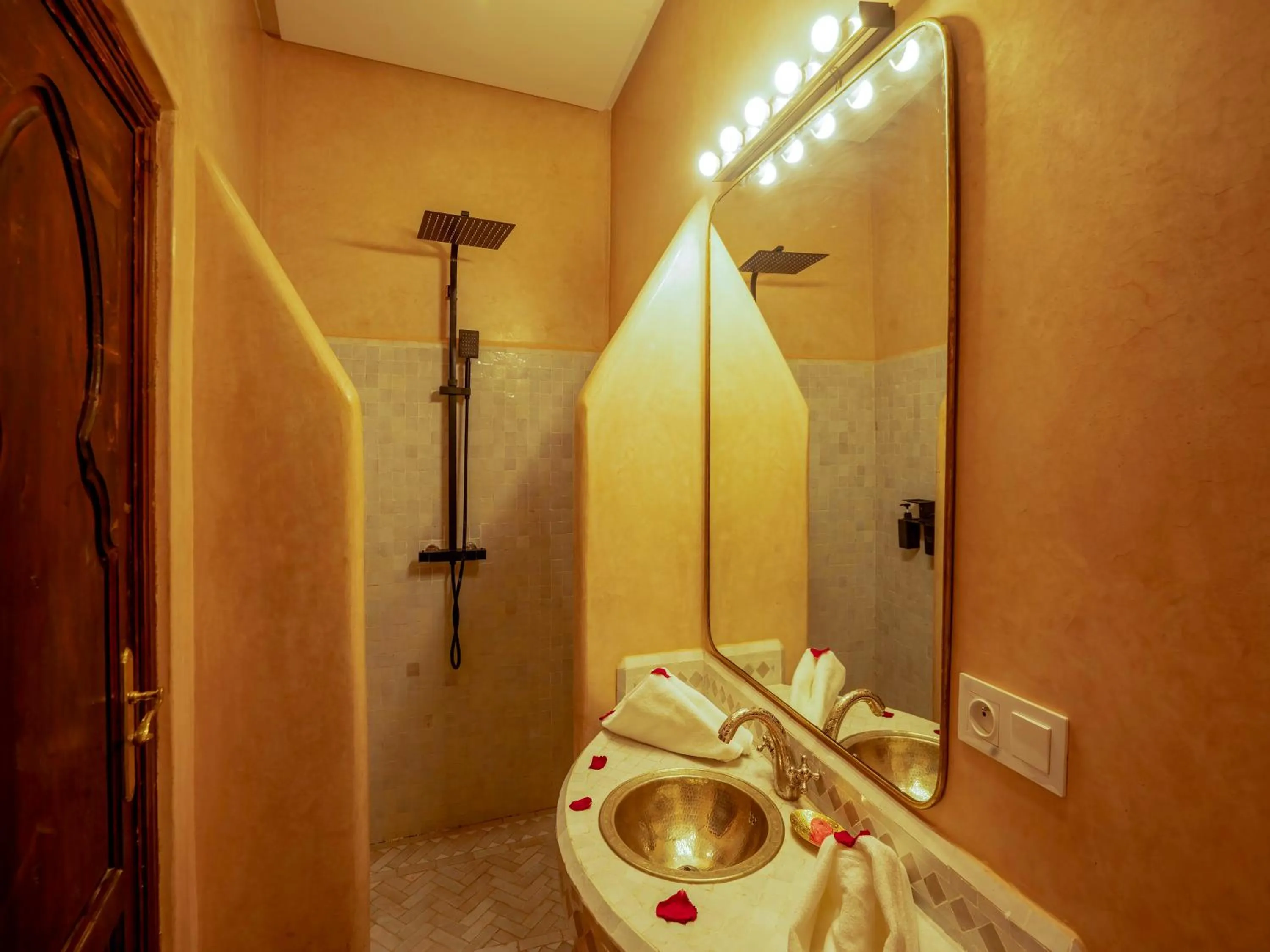 Bathroom in Kilimini Riad & SPA