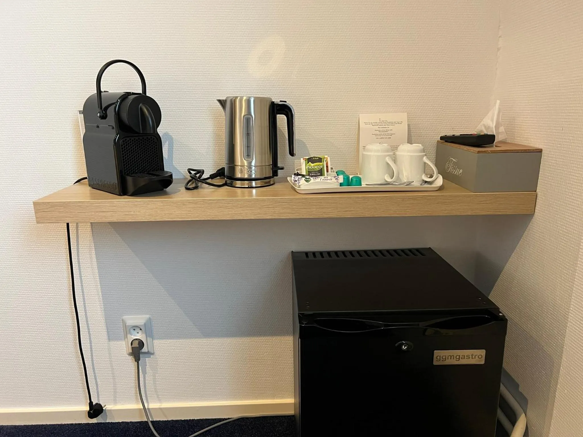 Coffee/tea facilities in SEA YOU Hotel Noordwijk