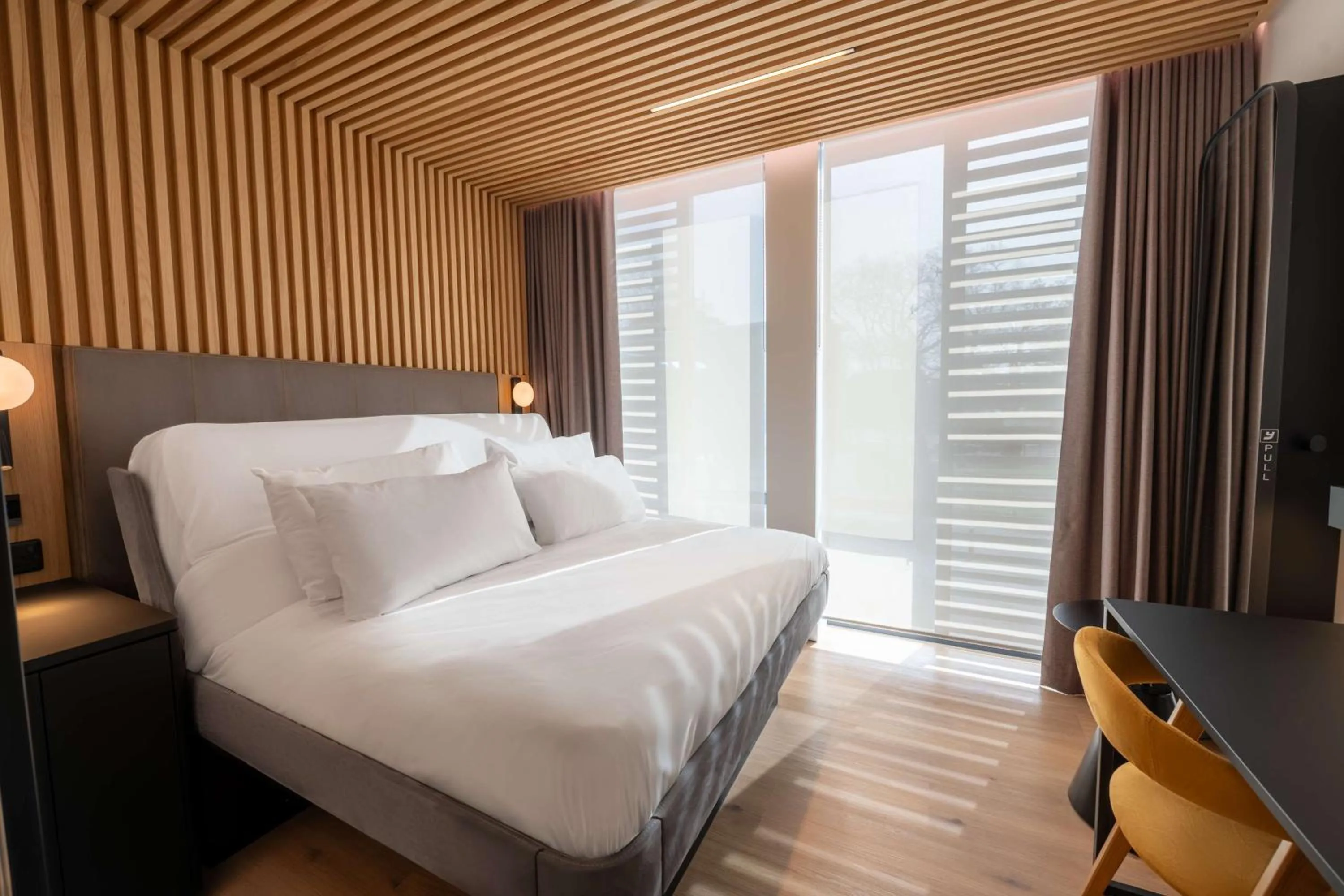 Bedroom, Bed in YOTELPAD London Stratford