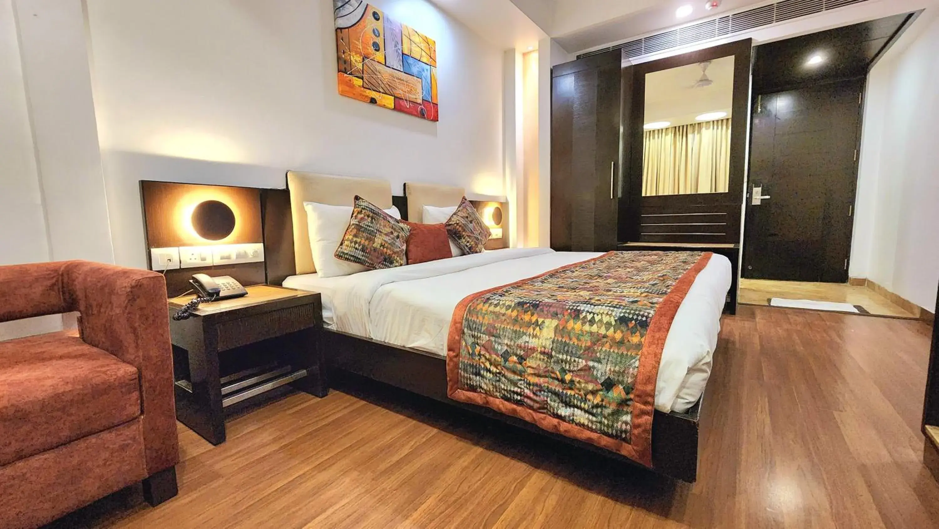 Bed in Hotel The Prime Balaji Deluxe, City Centre, With Free Airport Pickup Bed in Hotel The Prime Balaji Deluxe, City Centre, With Free Airport Pickup