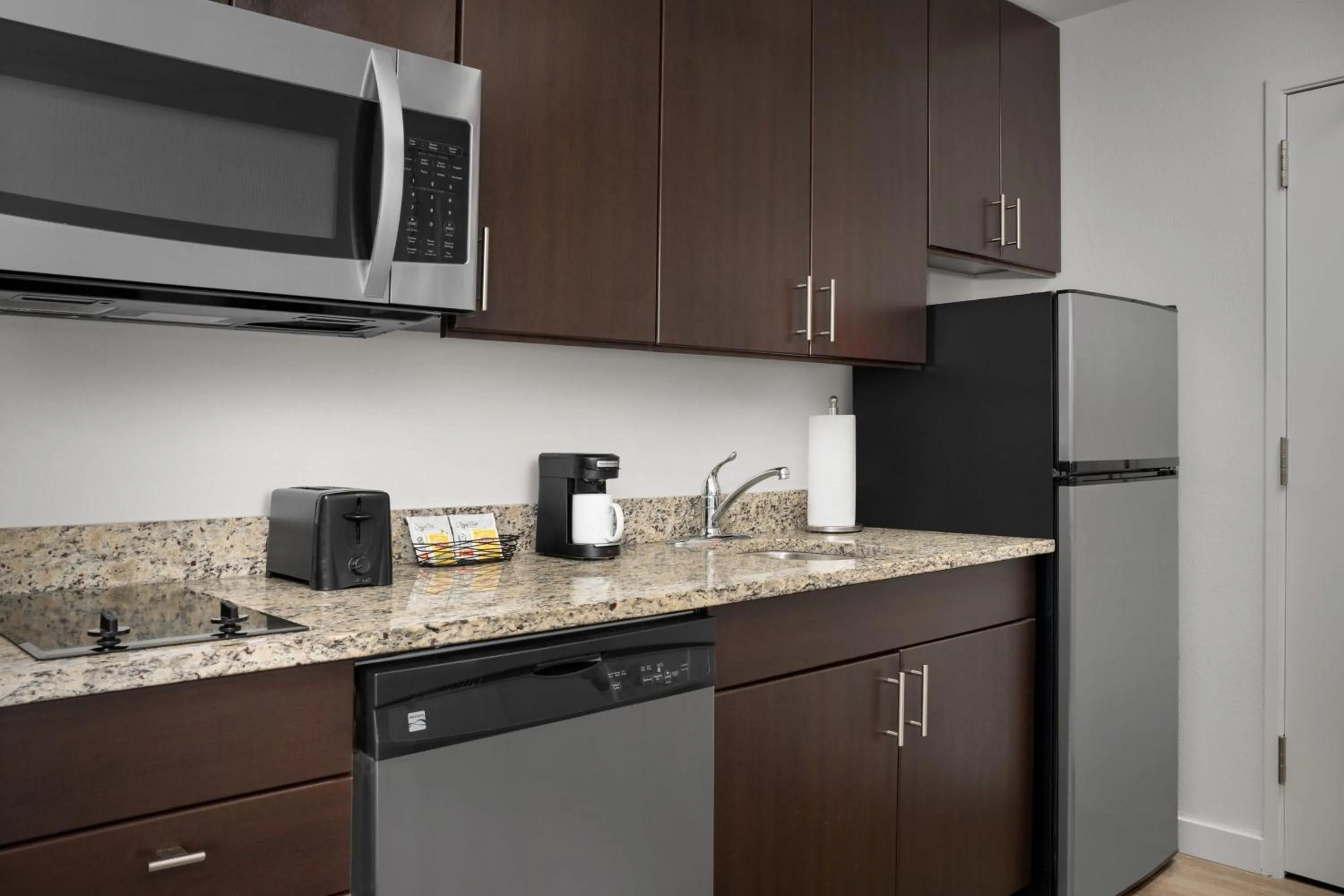 Kitchen or kitchenette in TownePlace Suites by Marriott Gainesville Northwest