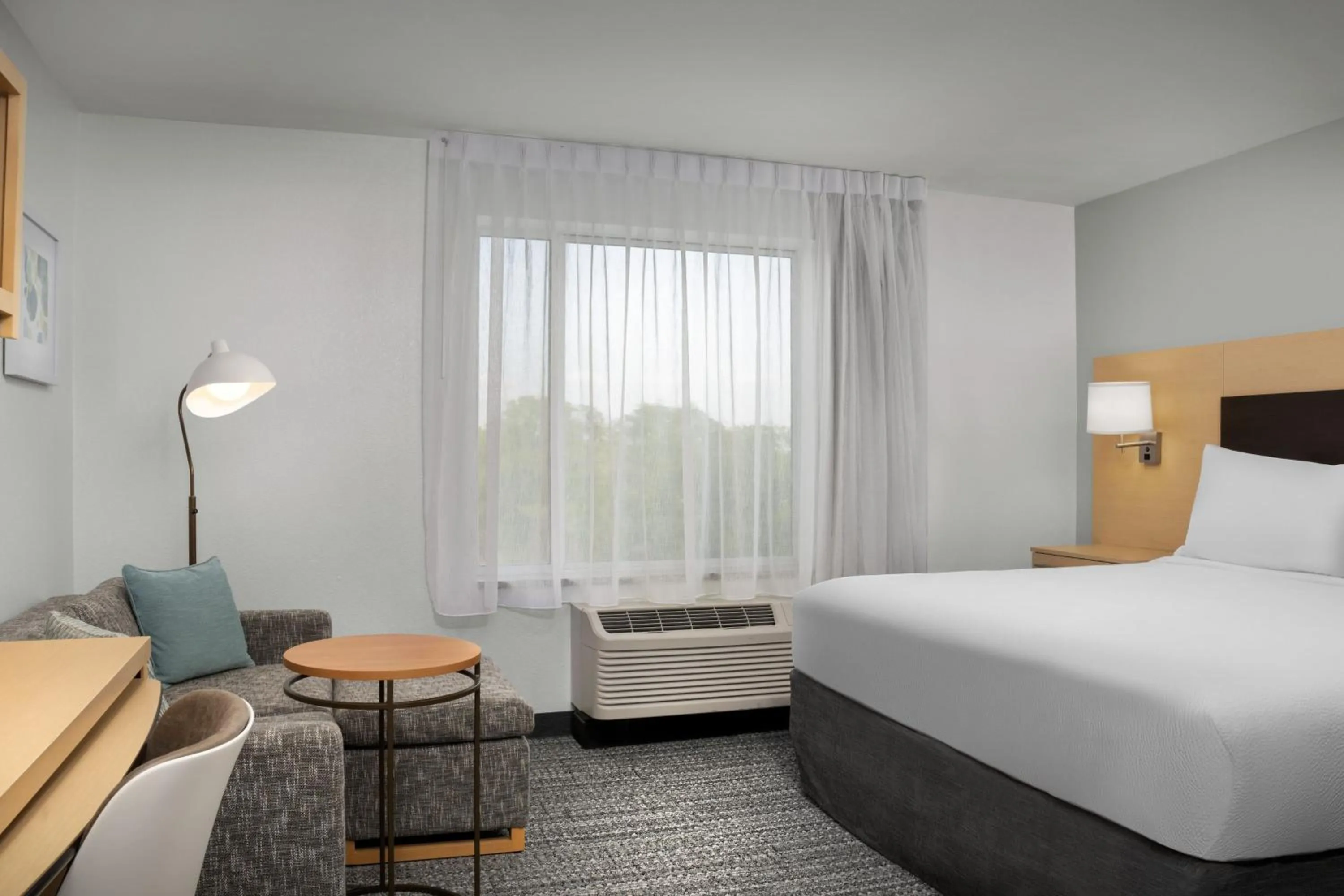 Photo of the whole room, Bed in TownePlace Suites by Marriott Gainesville Northwest