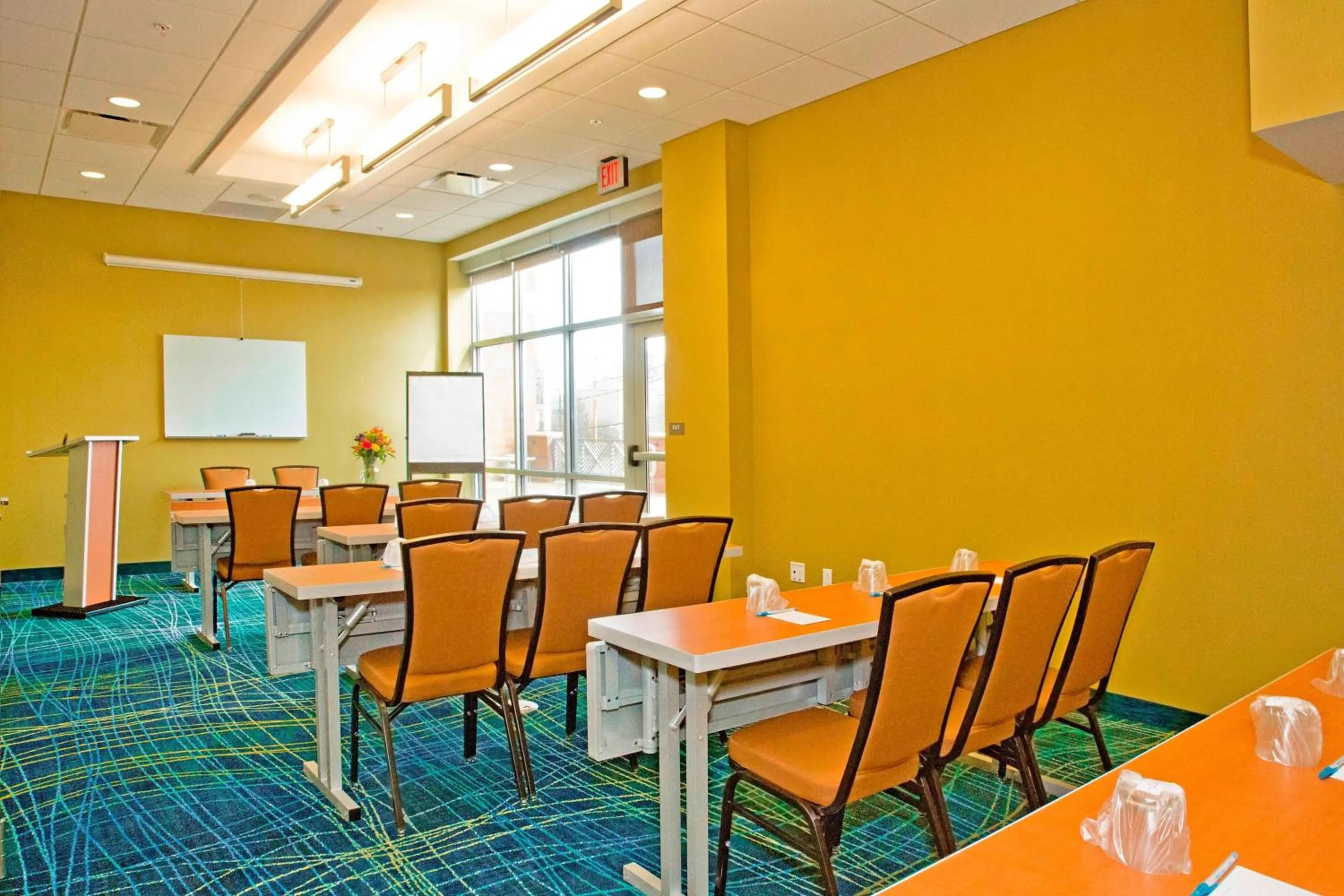 Meeting/conference room in SpringHill Suites by Marriott Pittsburgh Mt. Lebanon