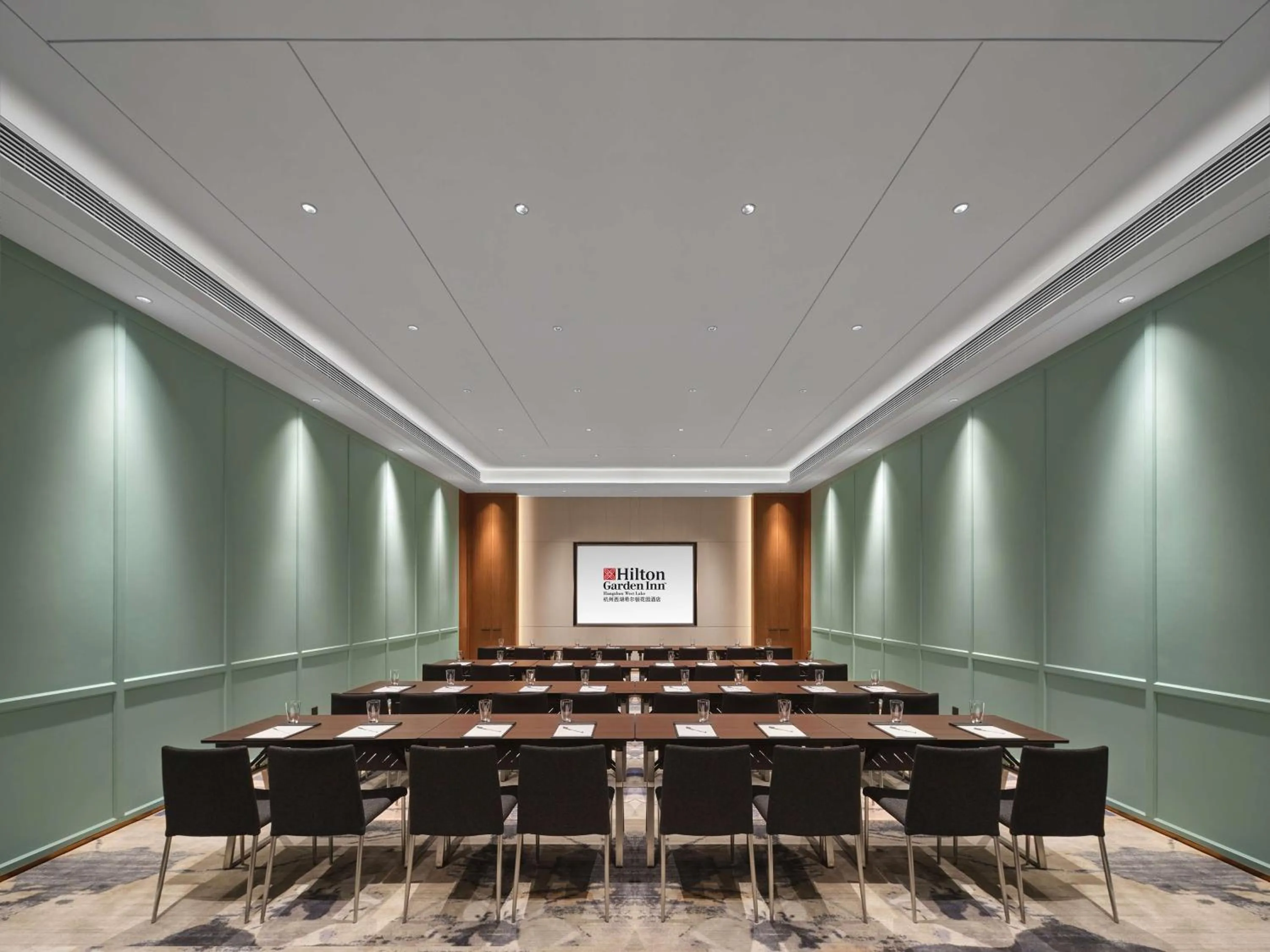 Meeting/conference room in Hilton Garden Inn Hangzhou West Lake