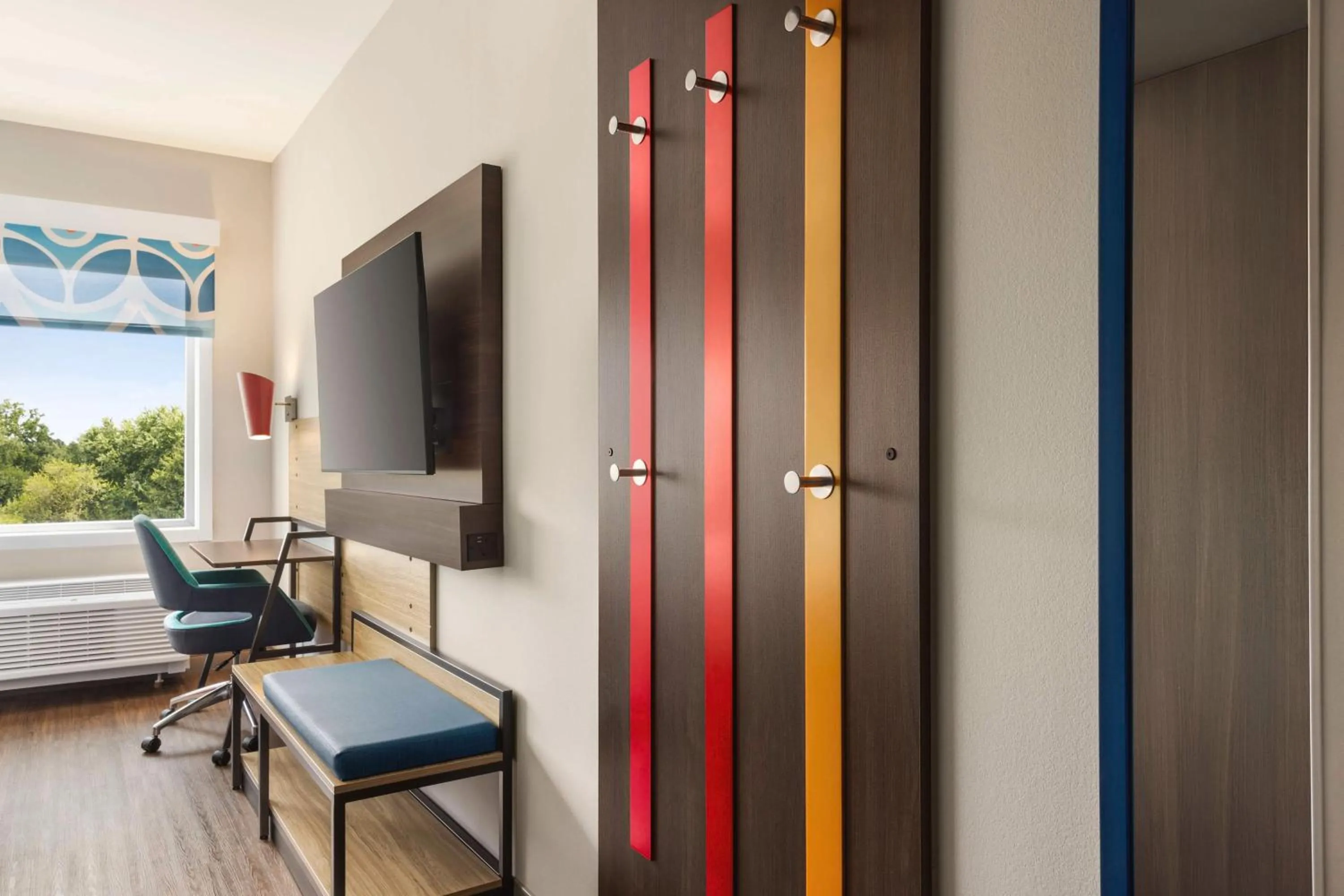 Bedroom in Tru By Hilton Martinsburg