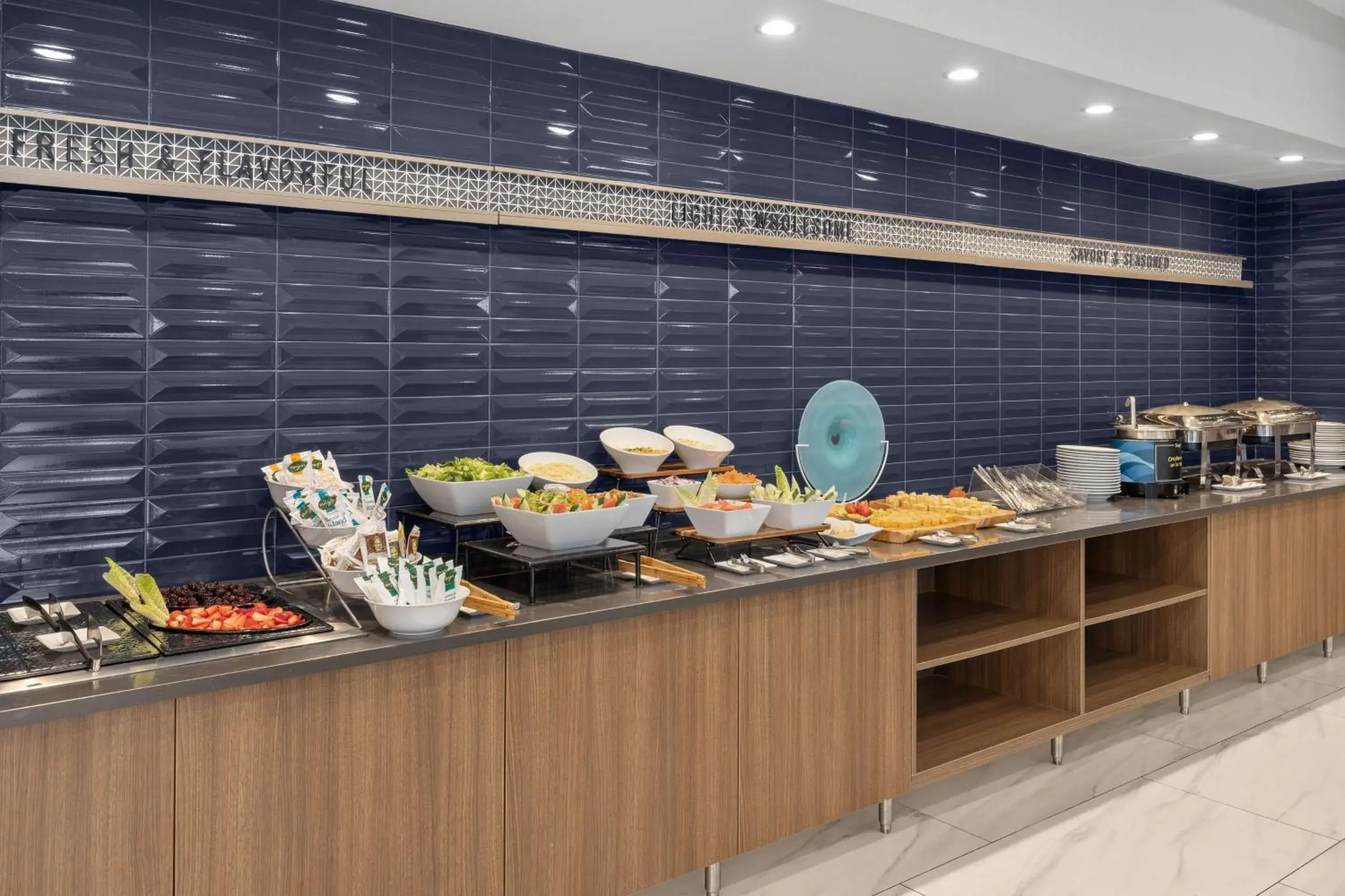 Restaurant/places to eat in Homewood Suites By Hilton Downers Grove Chicago, Il Restaurant/places to eat in Homewood Suites By Hilton Downers Grove Chicago, Il