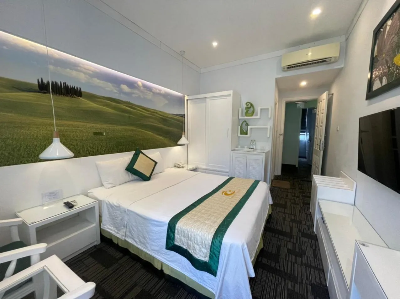 Bed in Tuong Vi Hotel