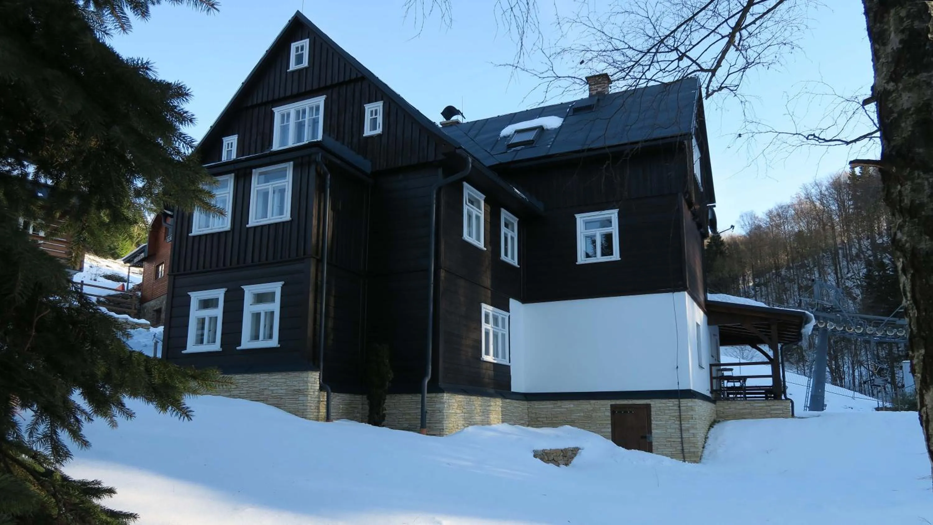 Property building in Horská Chata U Vleku